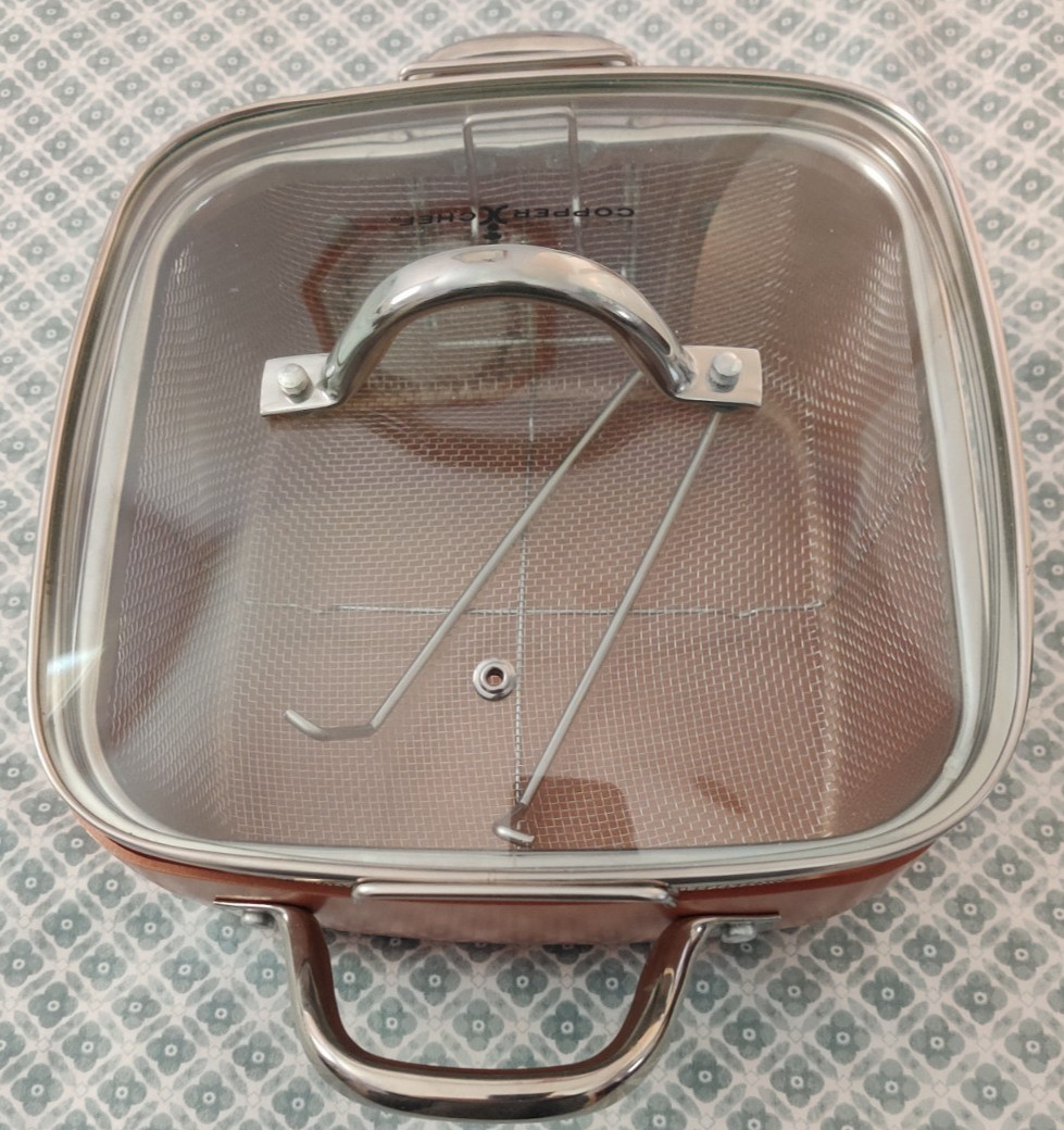Copper Chef Pan With Wire Insert, removable handle And Lid 8 In x 8 In NEW!