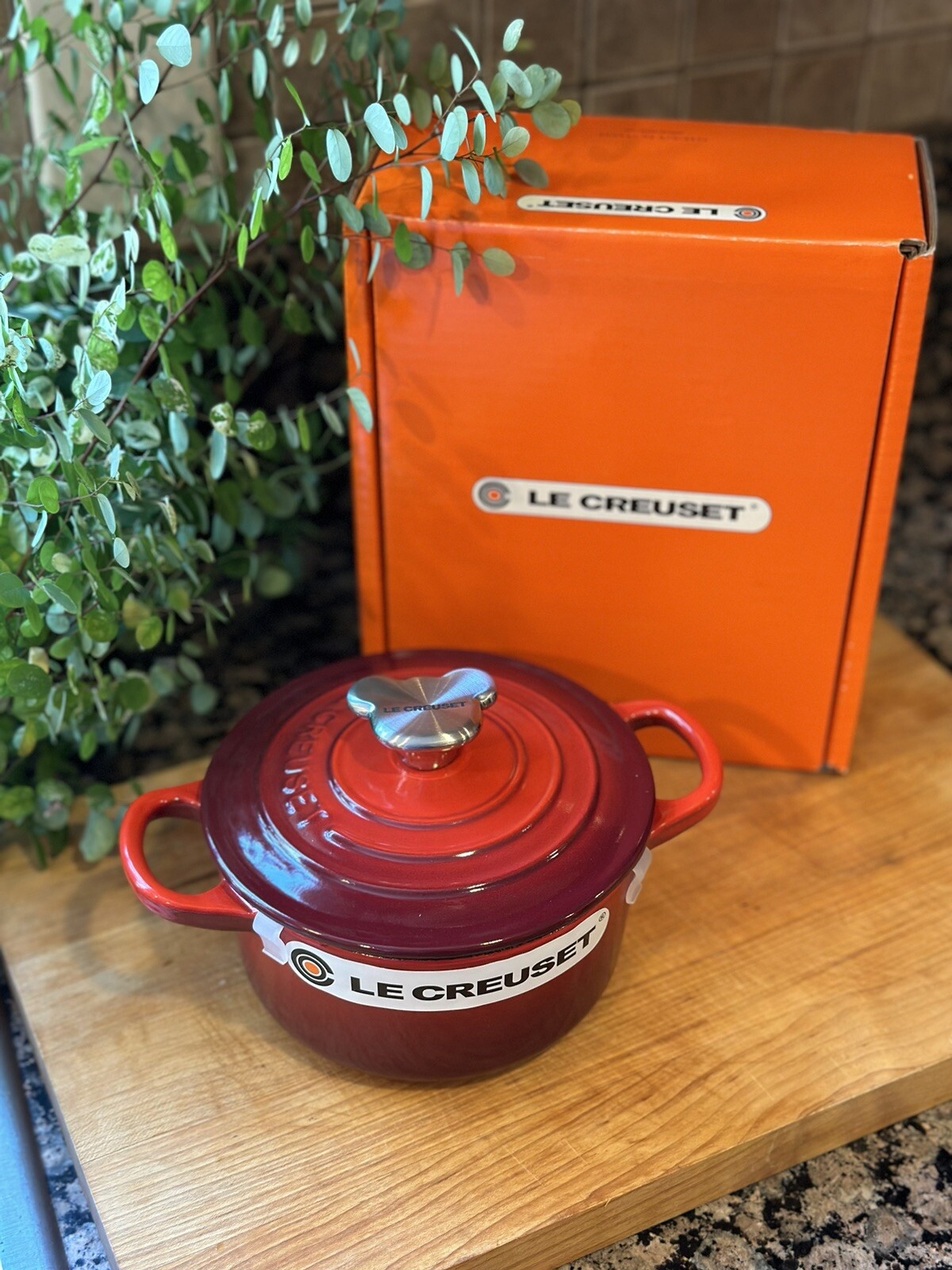 Le Creuset Round Dutch Oven Bear Knob Cerise/Red 1 Qt 5.5 inches
