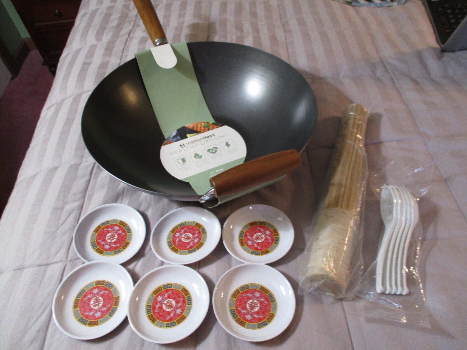 Master Class 14″ Wok with Bonus Spoons Dishes & Bamboo Brush