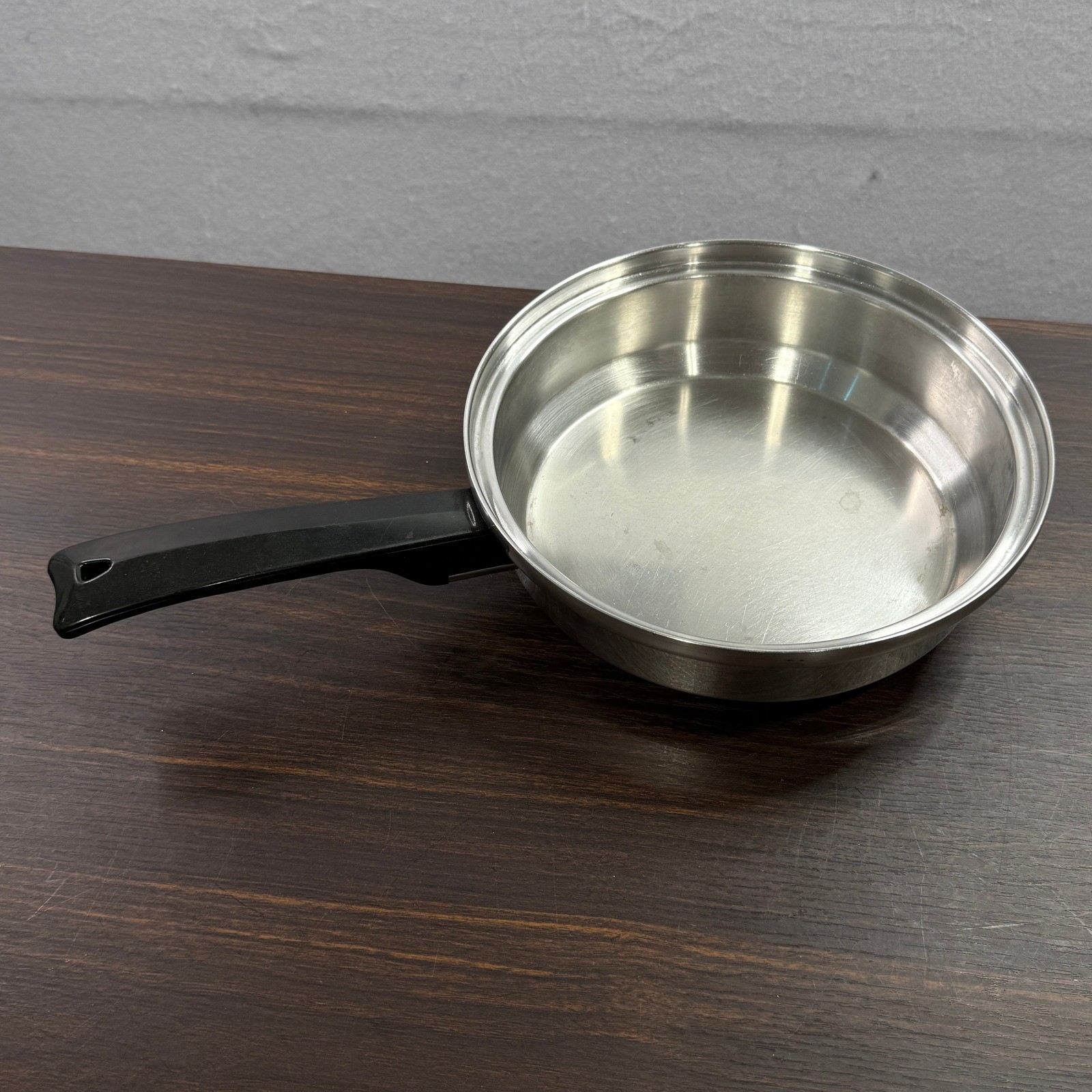 Inkor Multi Core 5-Ply Stainless Steel Skillet Pan 8 Inch Made in USA Silver