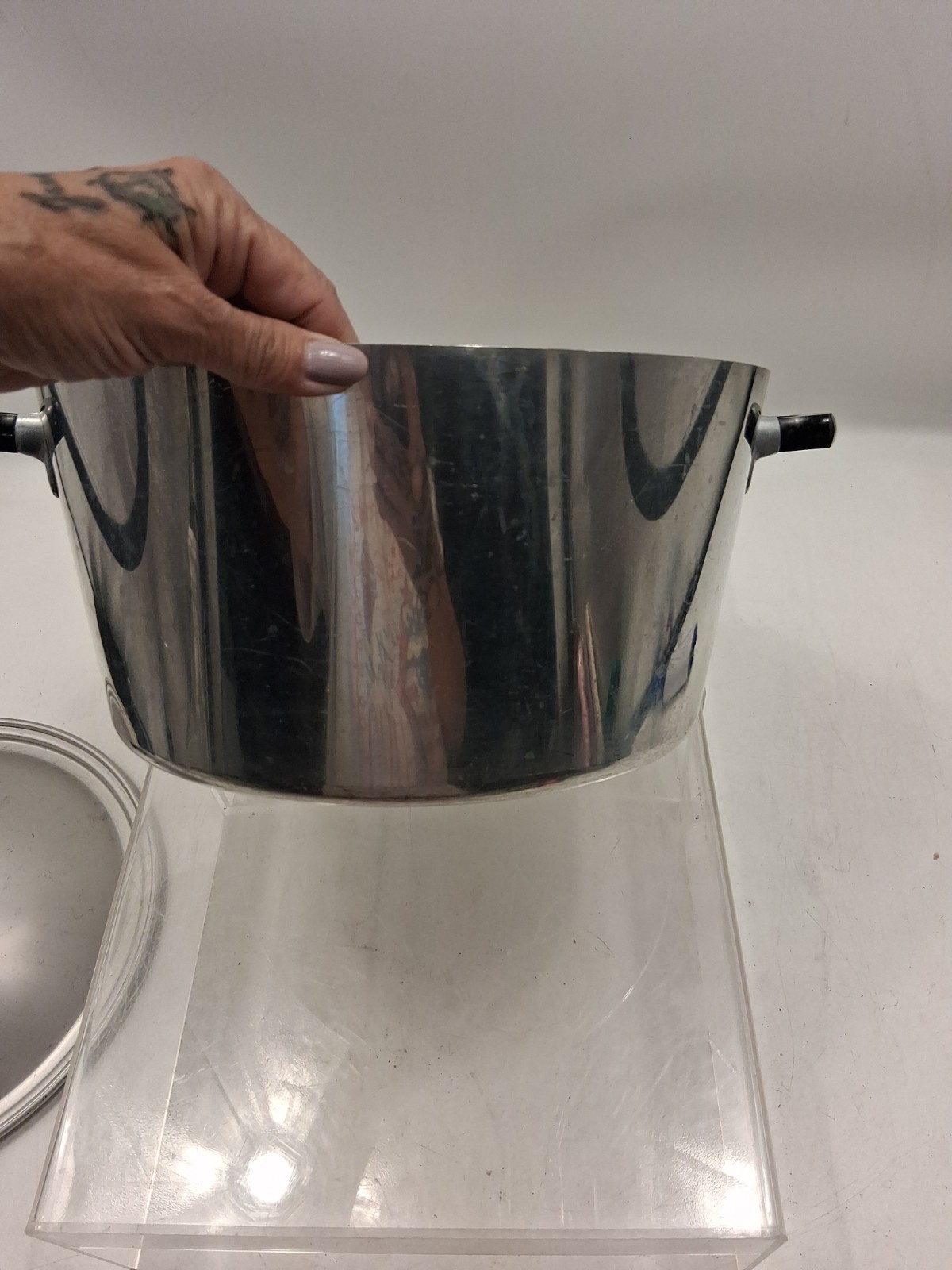 Vintage Wear-Ever Large 8 Quart Aluminum Stock Pot Dutch Oven #728 1/2 W/Lid