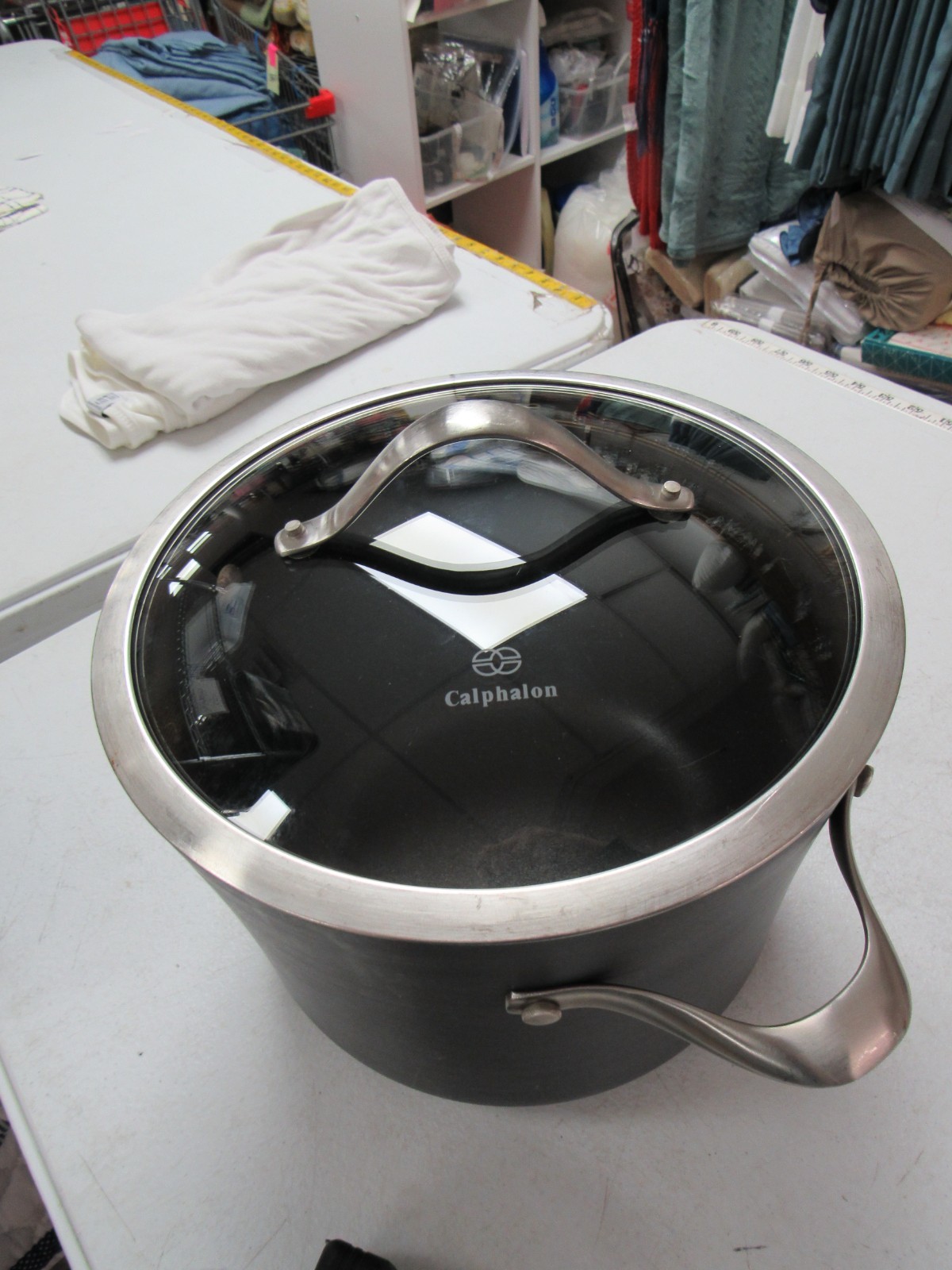 Calphalon 808 Stockpot-8 Quart PFOA free Stock Pot w/ lid