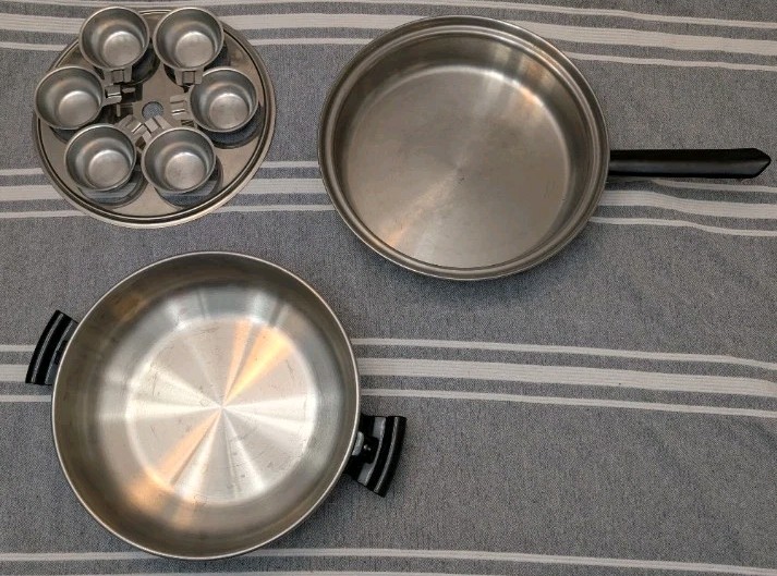 Amway Queen Multi-Ply 18/8 Stainless Steel 2-Pc Pan Set Fry Pan Egg Poacher