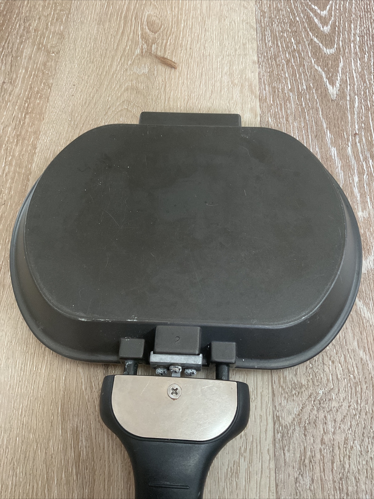 Elite Collection Omelet Pan – Unbranded