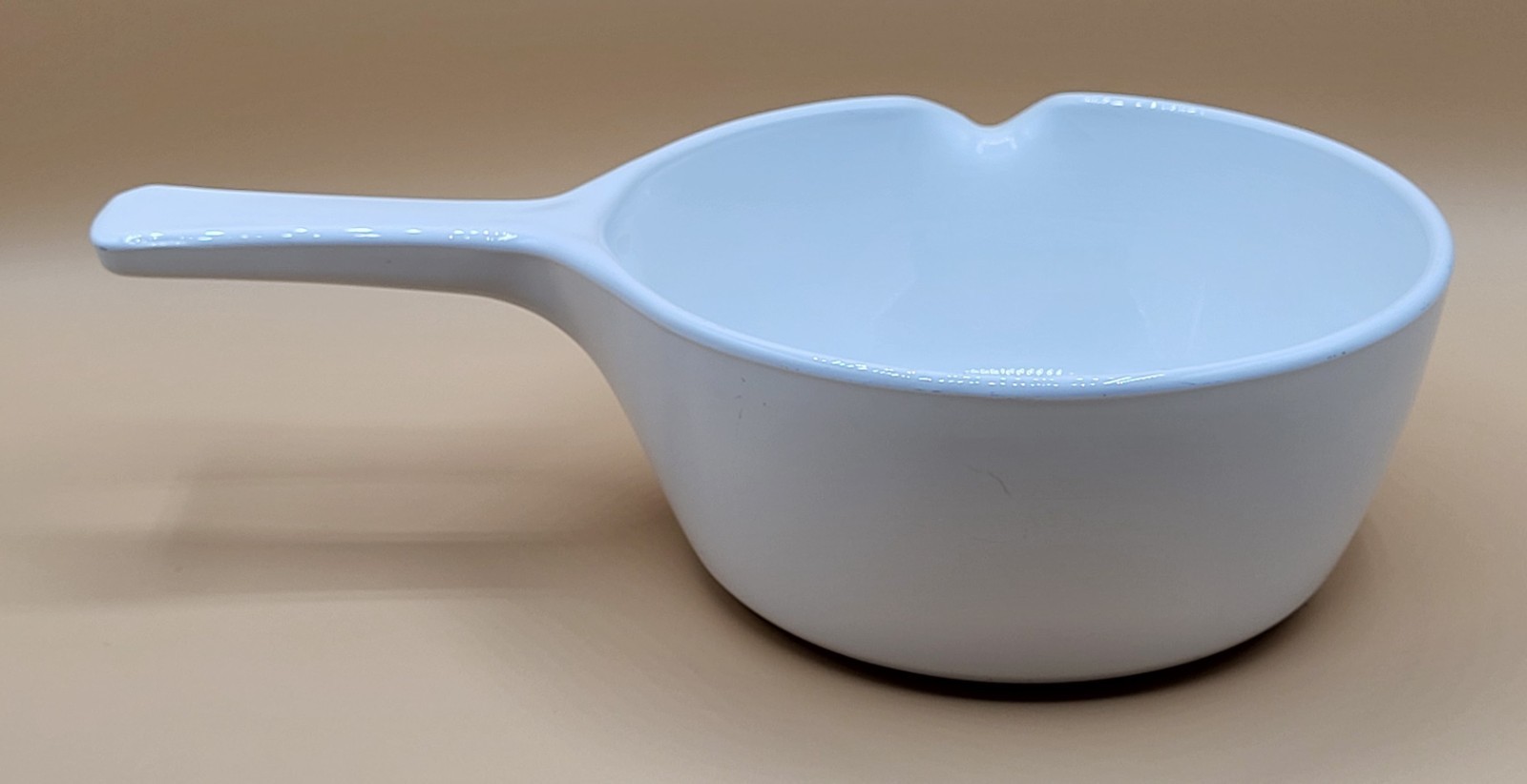 Vintage Corning Ware #P-89-B White Coupe 2.5 Cup Sauce Pan with Pour Spout