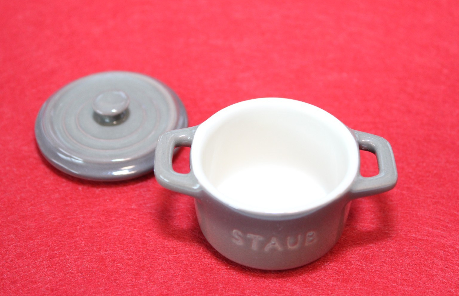 Staub Mini Stoneware Pot Coquette with Lid Super Tiny Dutch Oven Miniature 1.5″