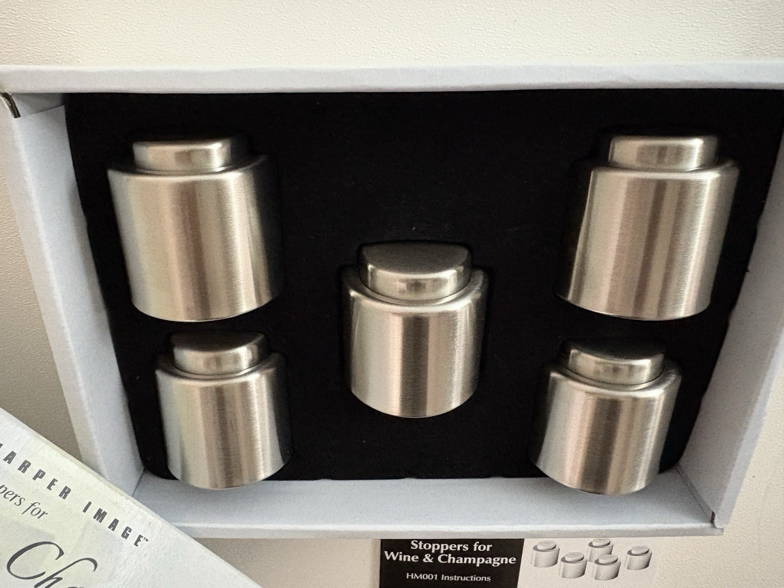 Sharper Image HM001 Vacuum Wine & Champagne Stopper Set 5pc Open Box