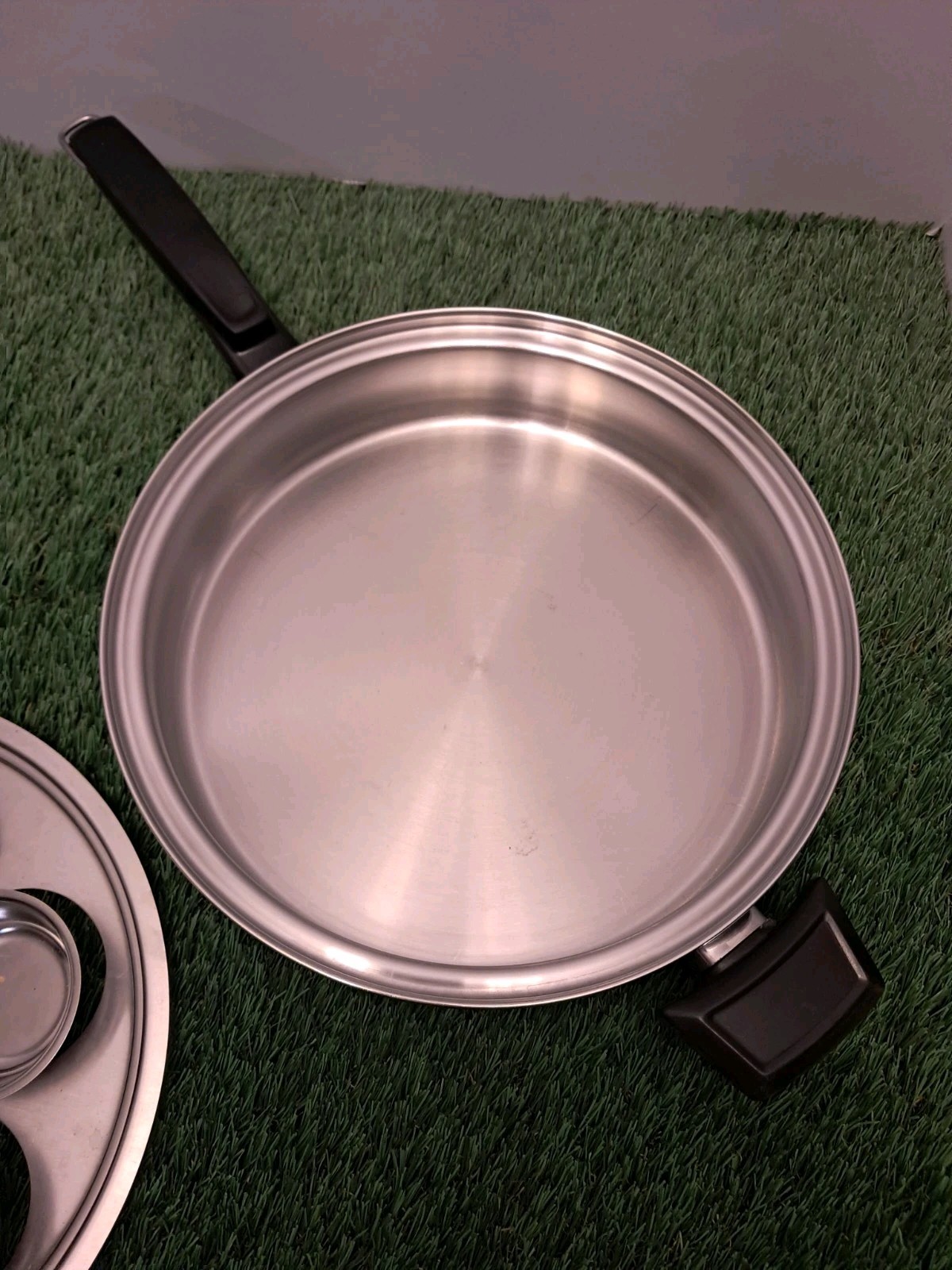 VTG ROYAL QUEEN 5-PLY Skillet T304 STAINLESS MC2000 11″ w/ Egg Poacher NO LID