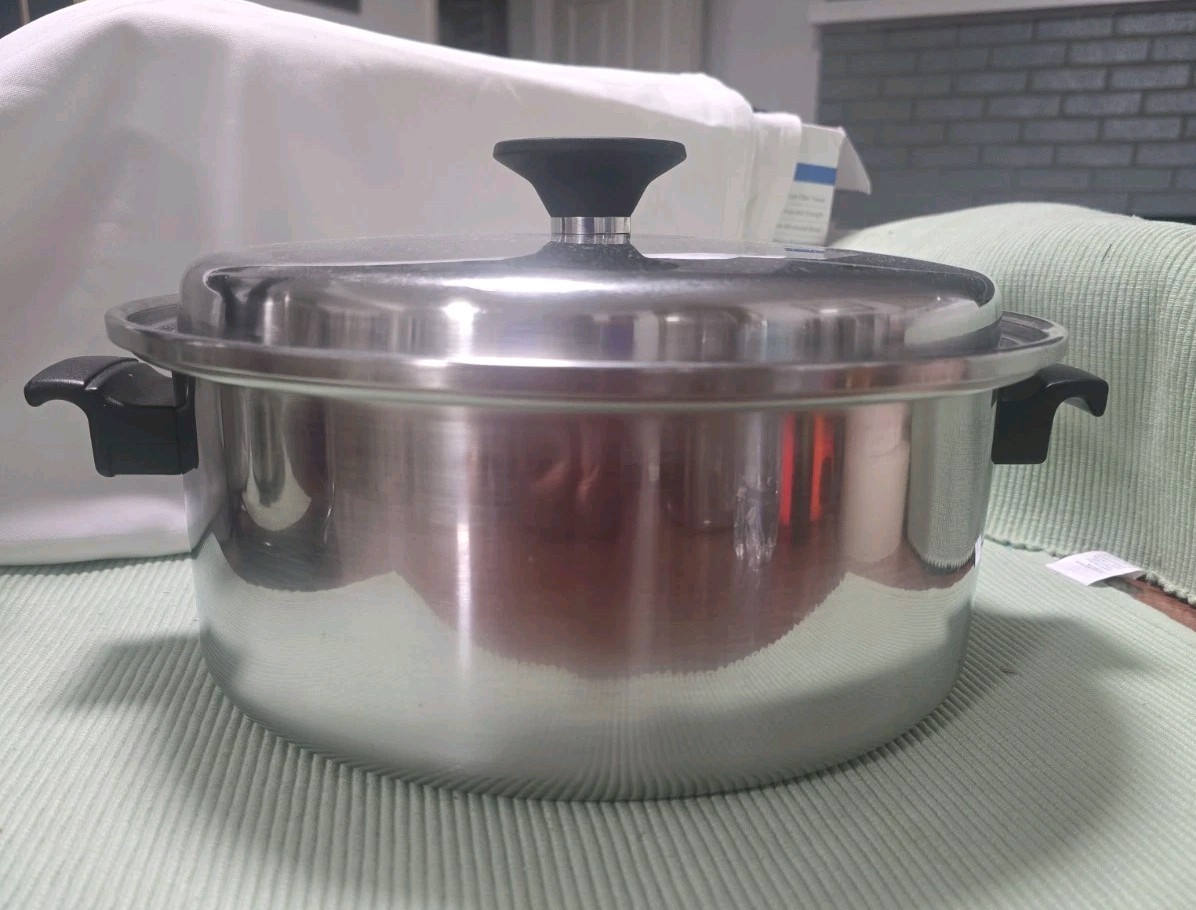 Vtg Deluxe Permanent Stainless Multi Core 6 Qt. Stock Pot & Lid Stainless Steel
