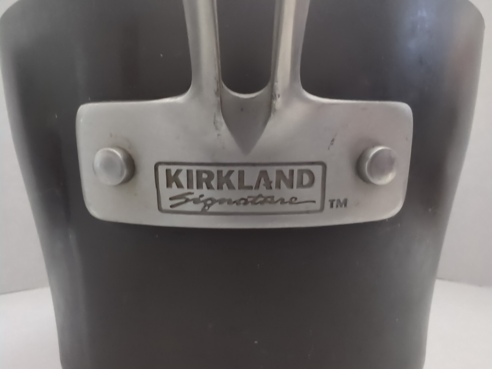 Kirkland Signature 3 qt Non-Stick Aluminum Saucepan & Lid Long Handle