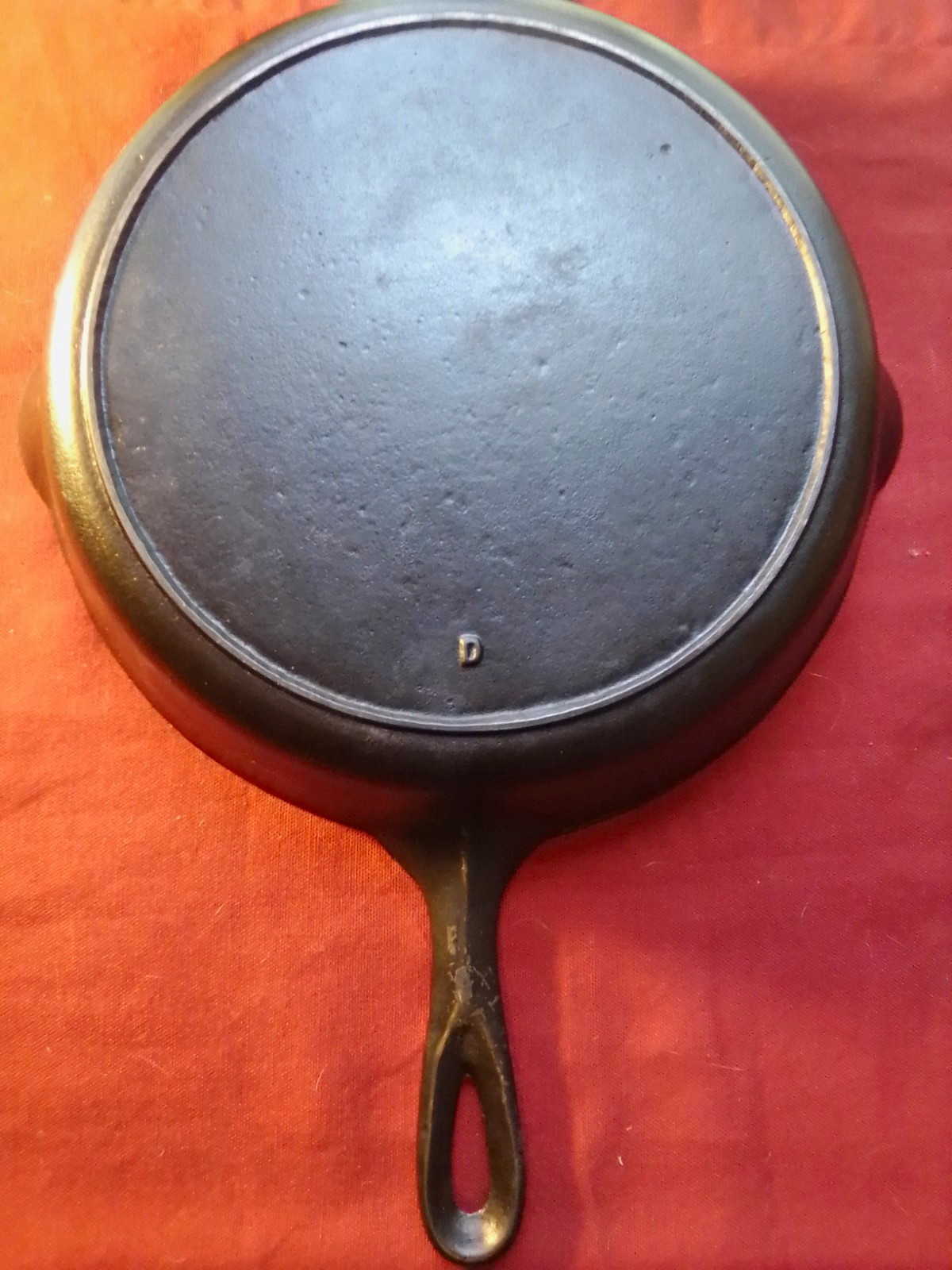Raised 8 No Notch Lodge Cast Iron Skillet