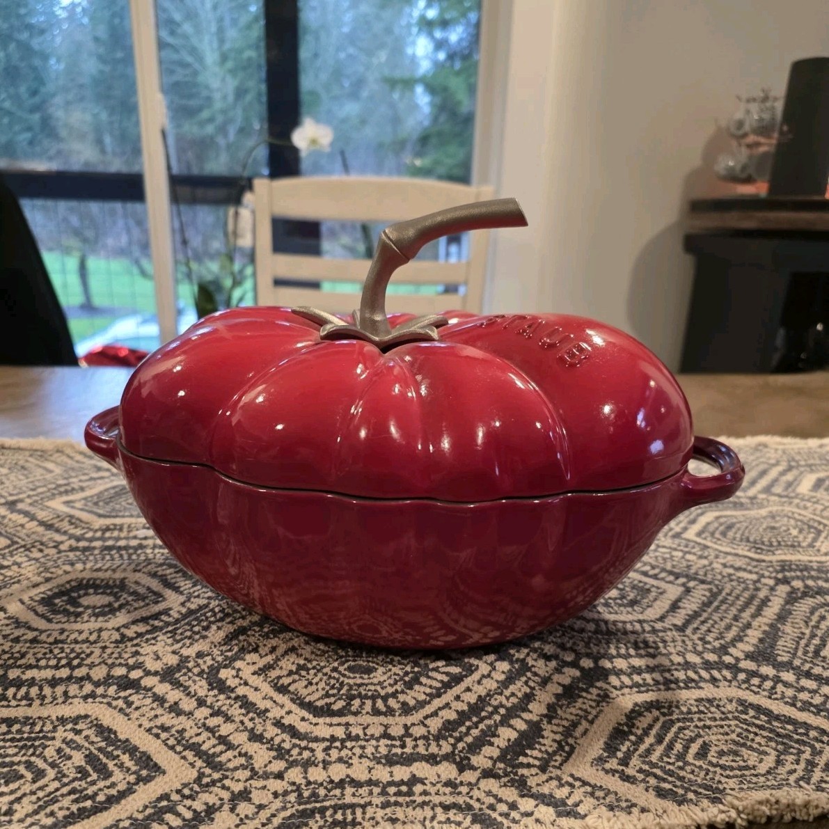 Staub tomato Cast Iron Casserole Red Enamel With Lid Double Handle 9 7/8″