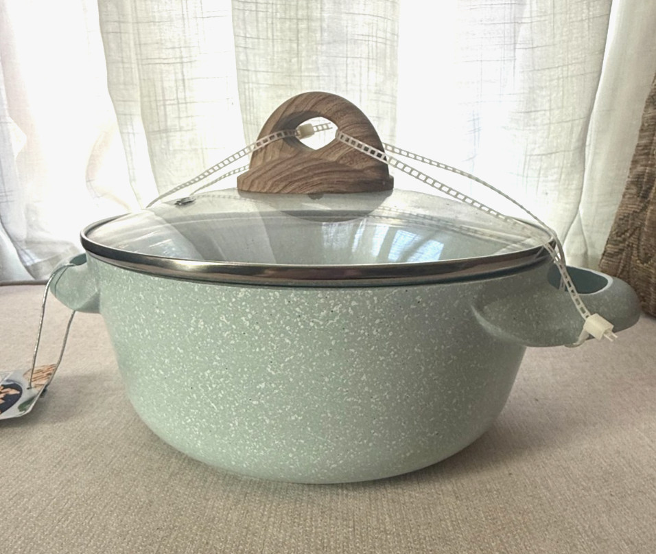 NEW MASTERCLASS PREMIUM COOKWARE LIGHT SKY BLUE SPECKLED CASSEROLE 8″ LID