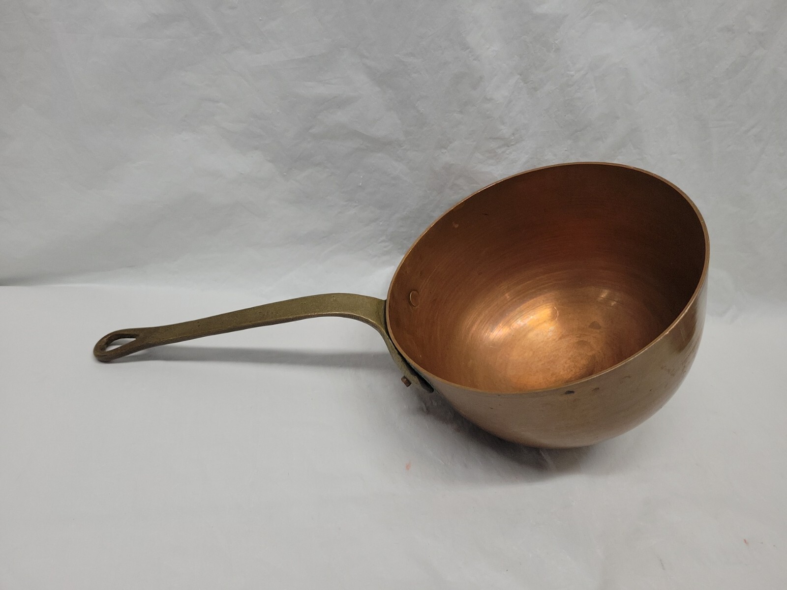 VINTAGE BAZAAR DE LA CUISINE NY/NY 6″ SOLID COPPER POT BRASS HANDLE W/LID #5365