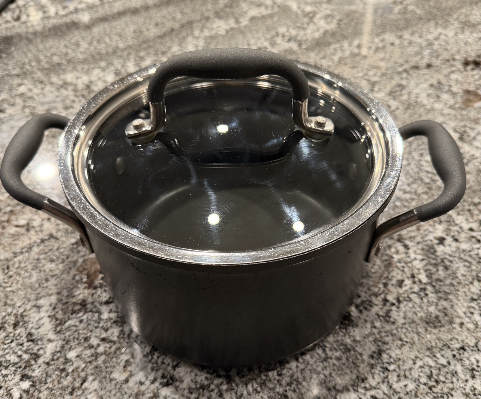 The Pampered Chef 4 Qt Stock Pot with Lid – See Pictures!