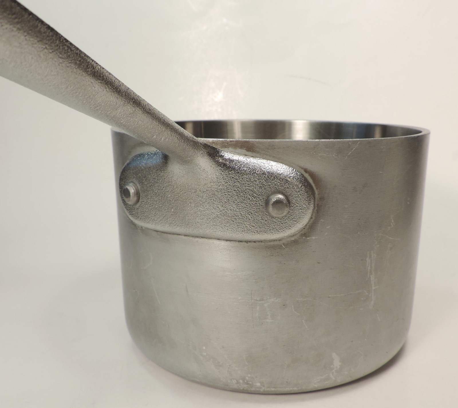 ALL-CLAD MASTER CHEF 2 QT SAUCEPAN (NO LID)