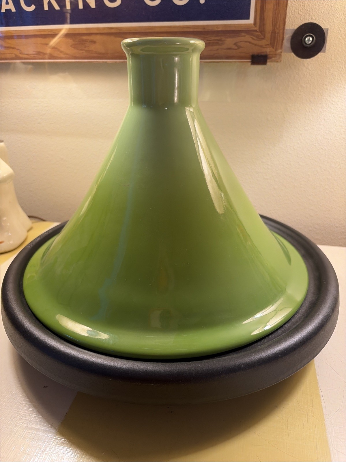 RARE Le Creuset Moroccan Tagine 27cm Kiwi Green Cast Iron 2.5 Qt DISCONTINUED