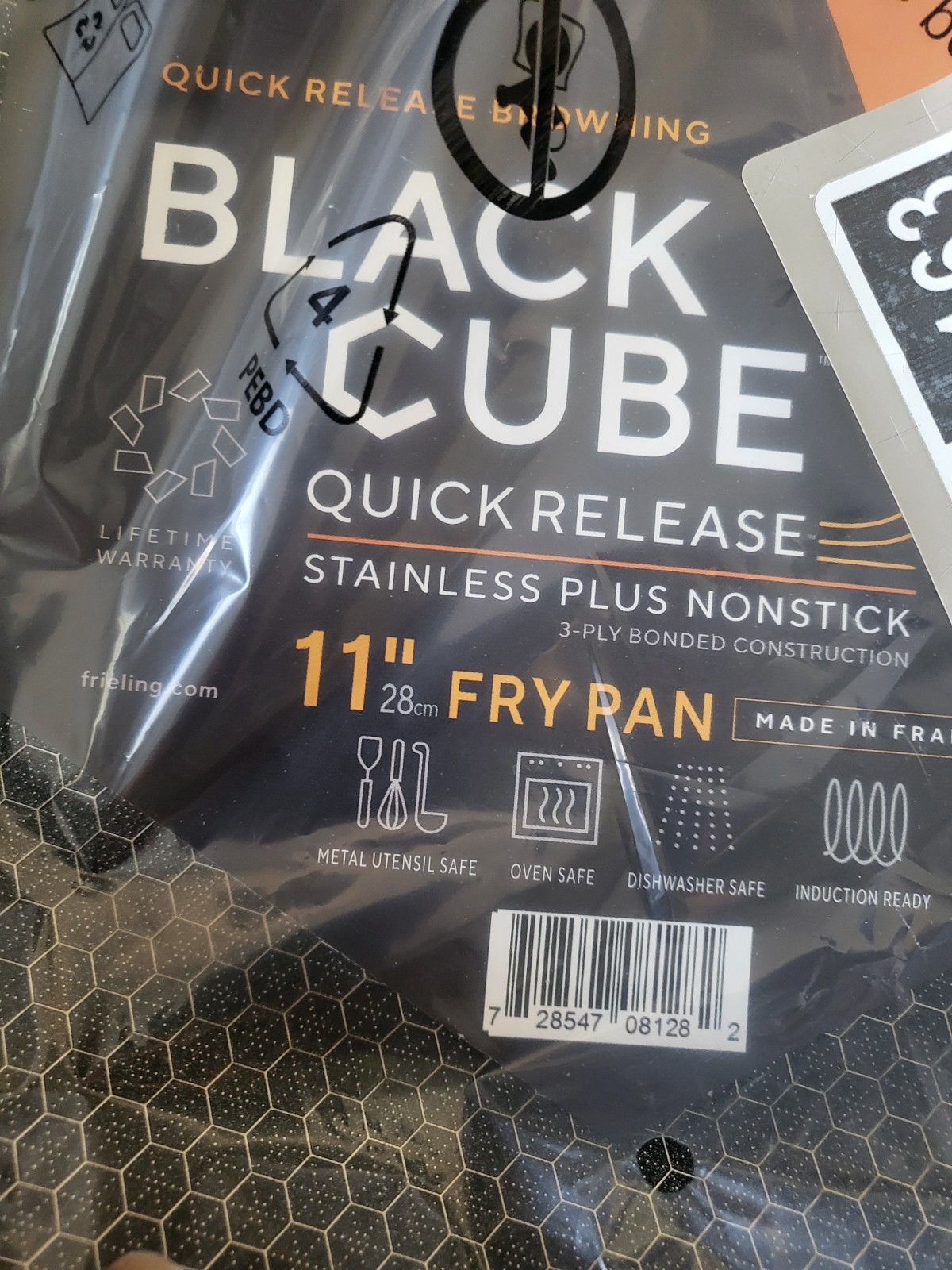 Black Cube 11-Inch Fry Pan with Quick Release for Effortless Cooking