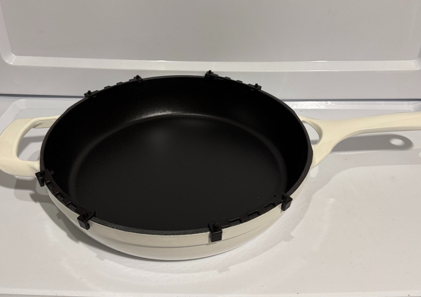 Tramontina 12” Enameled Cast Iron Skillet with Lid White Small Chip