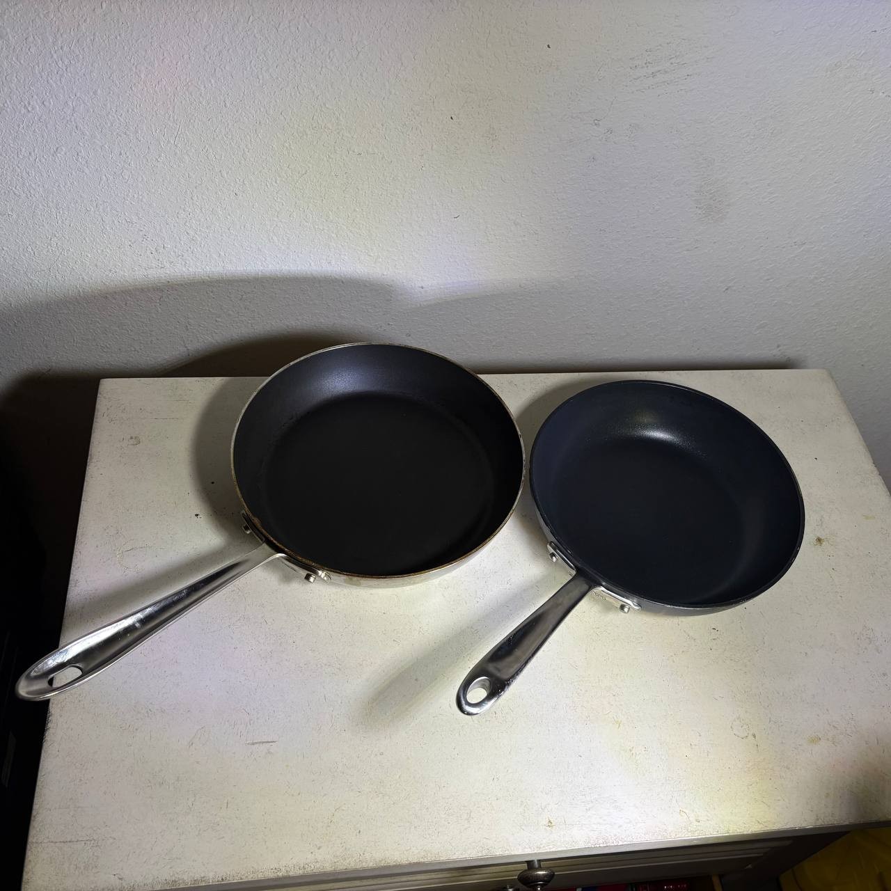 All-Clad 8.5″ Nonstick Frying Pan Skillet Stainless Steel Handle 22cm