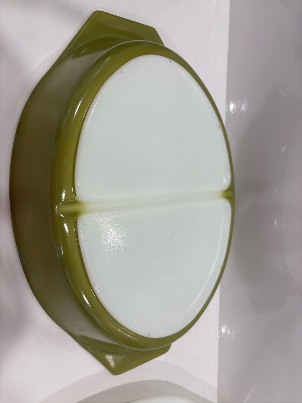Vintage Pyrex 082 spring blossom green crazy daisy 1qt divided casserole w lid