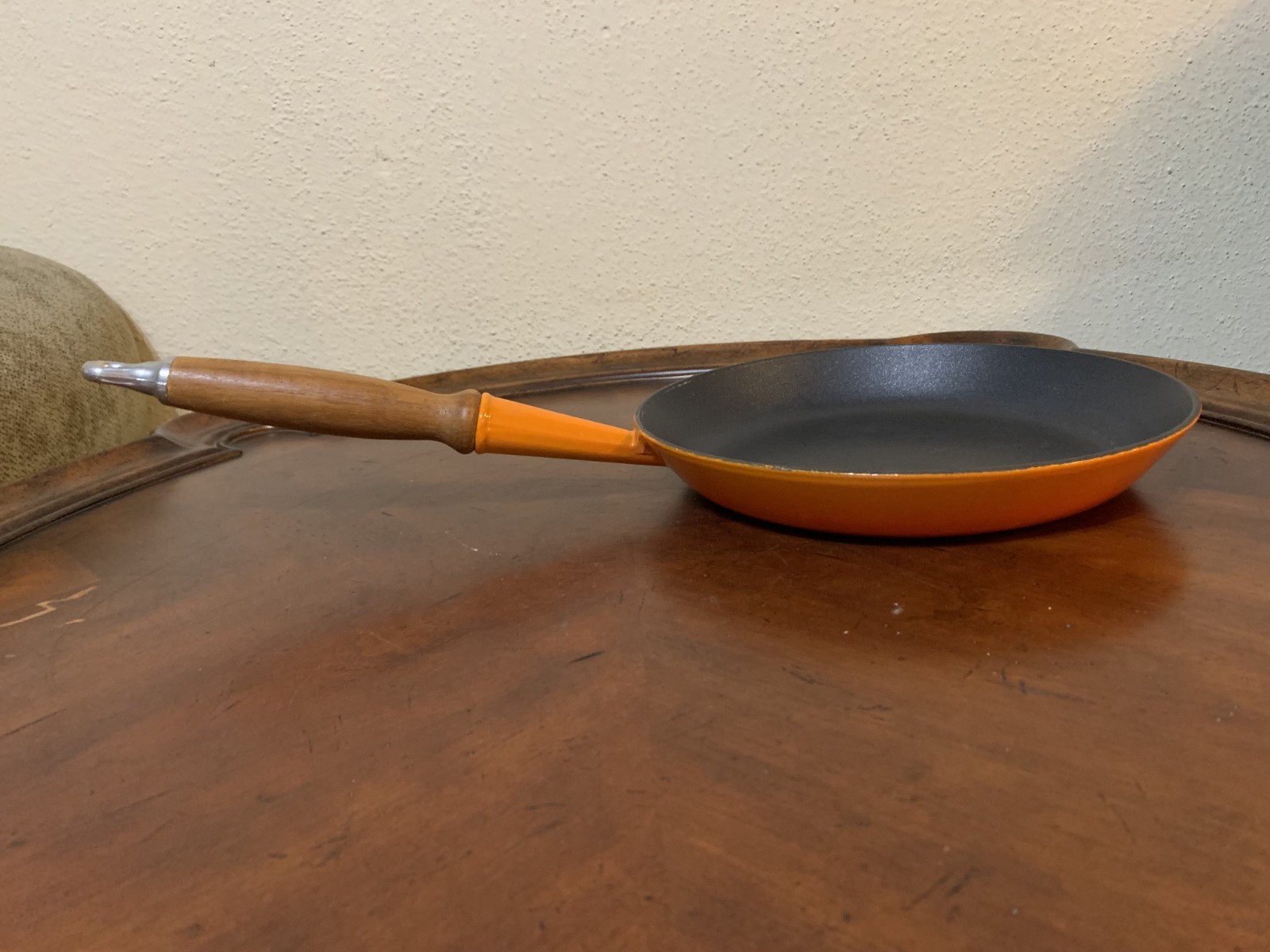 Le Creuset Cast Iron Enameled Flame Orange Skillet Wooden Handle # 26 France