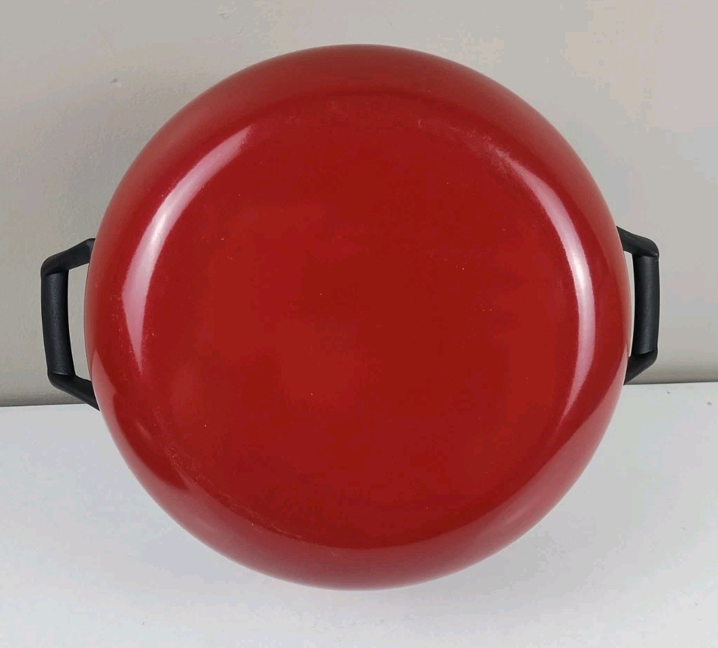 Pasta Express One (1) Red 2 Qt Non-Stick Pasta Pot With Locking Strainer Lid