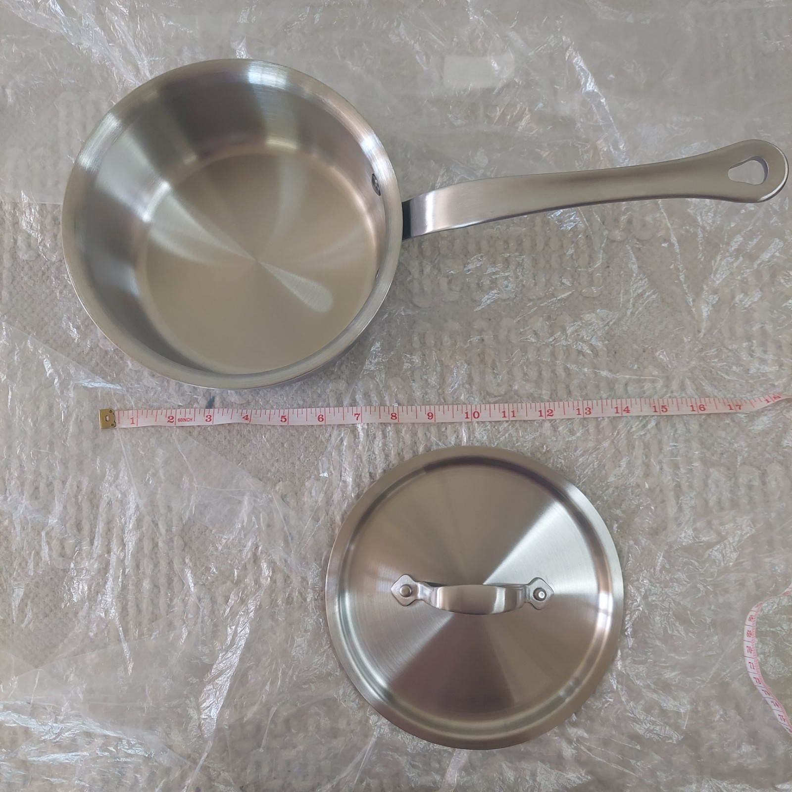 NWOT! Quince 2qt- 5ply Stainless Steel Non-Toxic Saucepan Pot With Lid! (G19)
