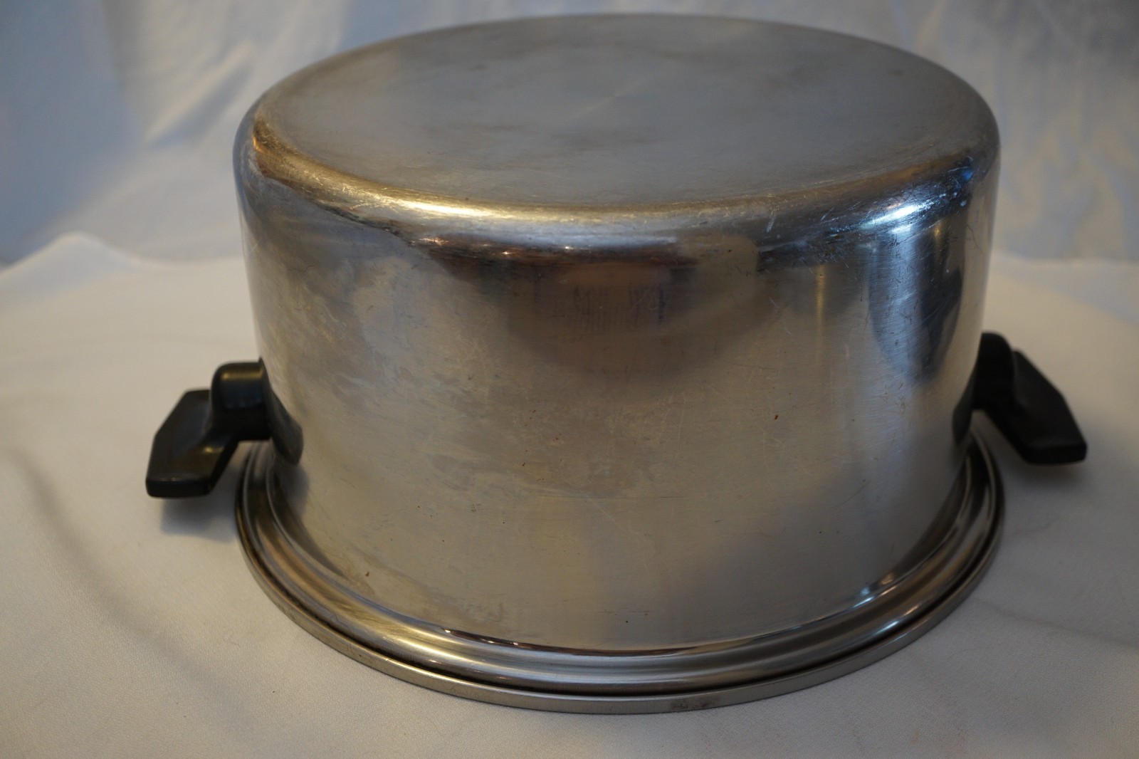 CARICO STOCKPOT 8 QUART W /2 LIDS REGULAR & DOME STAINLESS STEEL MADE IN USA