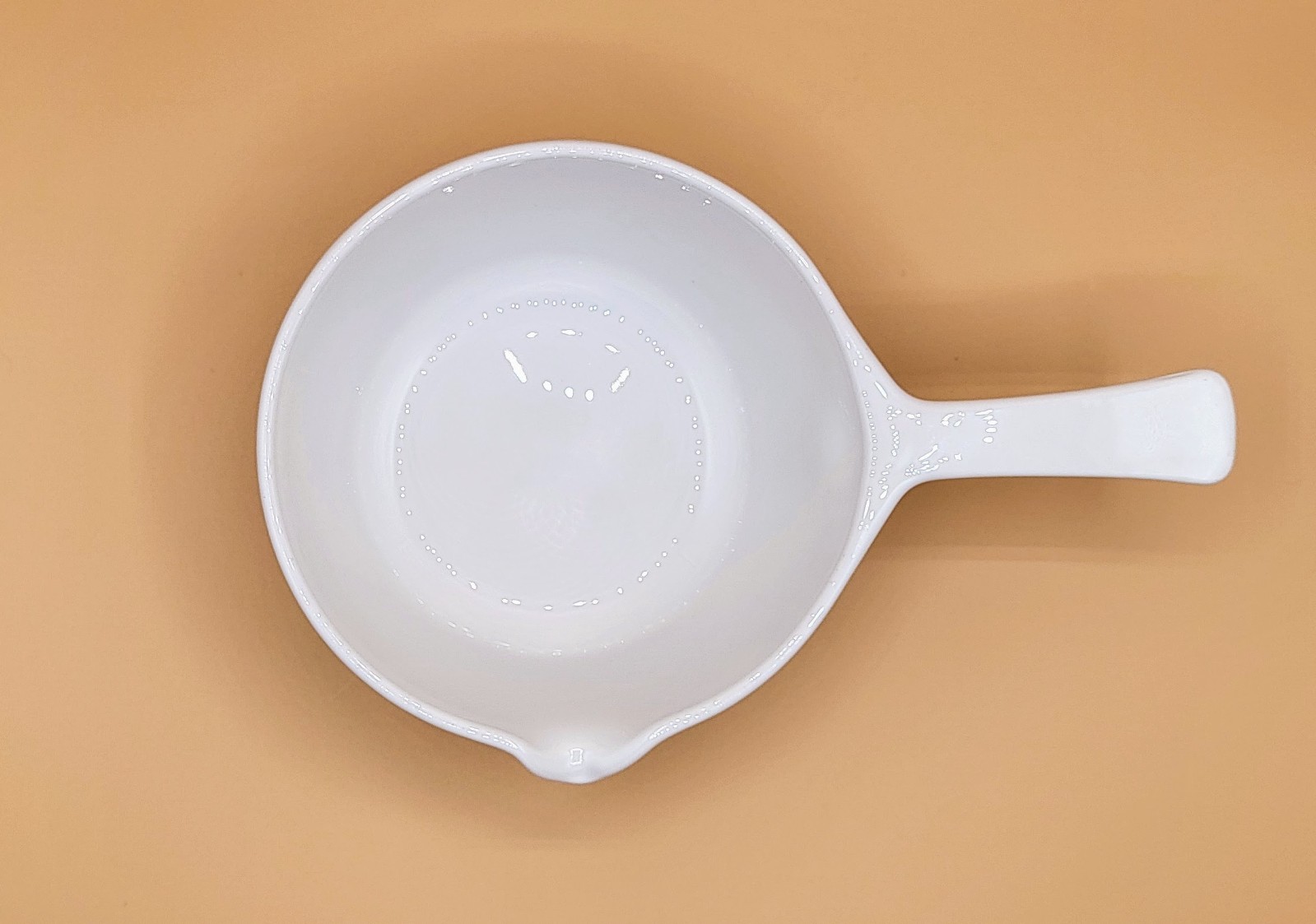 Vintage Corning Ware #P-89-B White Coupe 2.5 Cup Sauce Pan with Pour Spout
