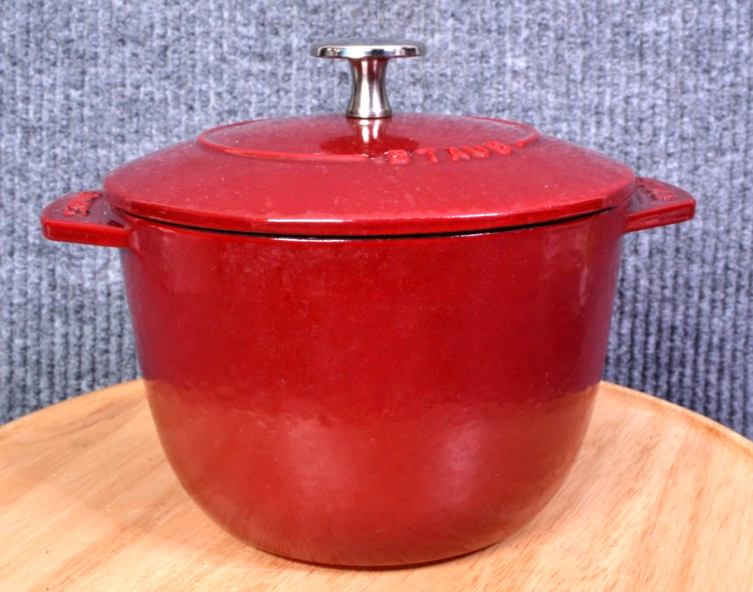 Staub Red La Cocotte de GOHAN 16cm Rice Pot Cooking 6 1/4″ France Cast Iron