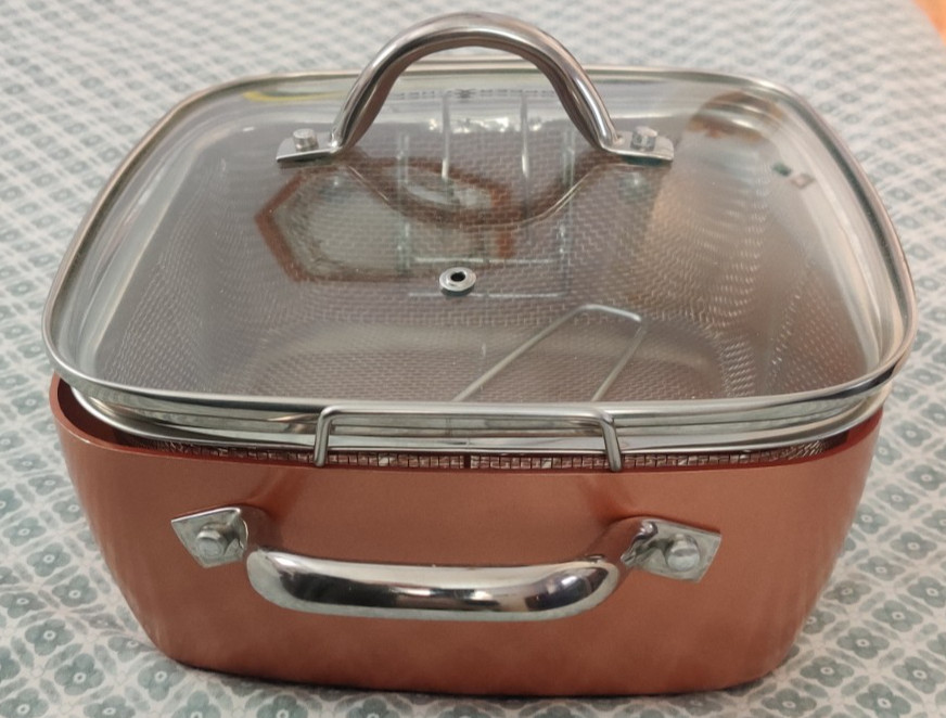Copper Chef Pan With Wire Insert, removable handle And Lid 8 In x 8 In NEW!