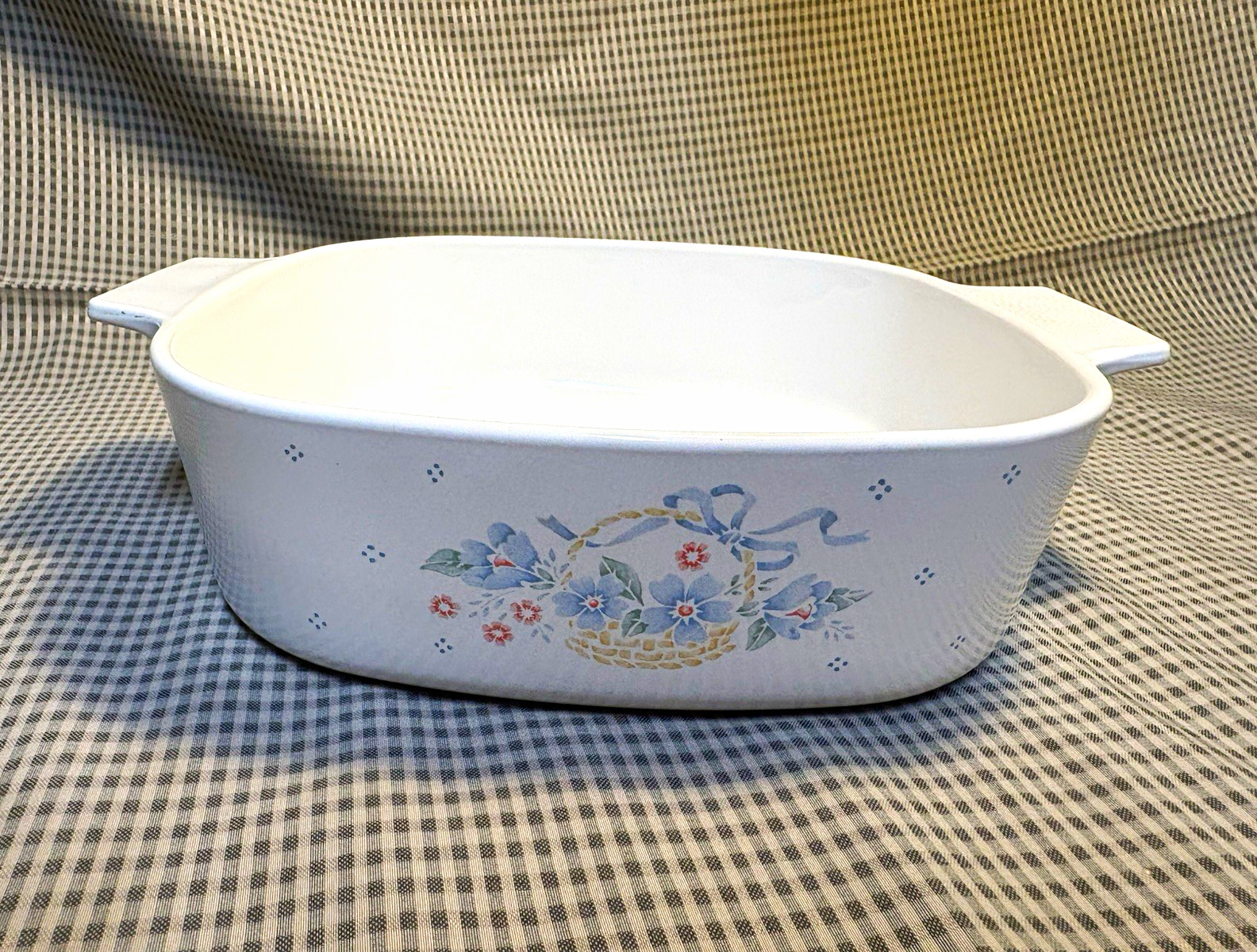 Vintage Corning Ware Country Cornflower 2 Liter Casserole Dish A-2-B Blue Basket