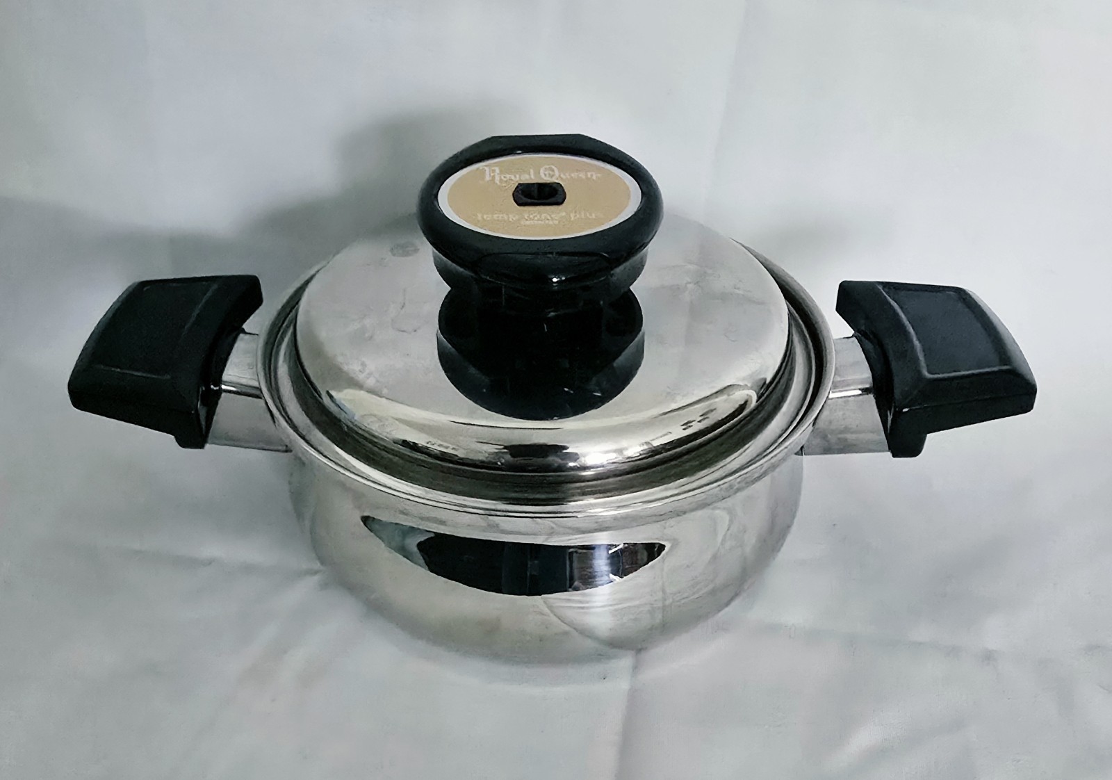 Royal Queen Temp Tone Plus 5 Ply Multi Core Stainless Steel Sauce Pan / Lid 6.5″