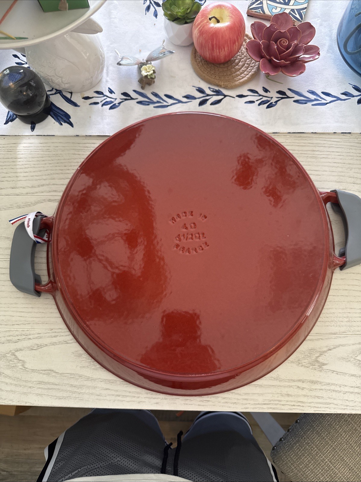 Staub Cherry Cast Iron 15.5” Large Double Handle Fry Pan Paella 6.5 Quart NEW