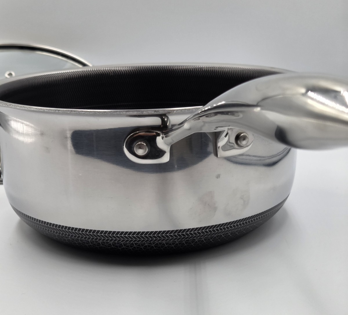 Hexclad Hybrid Non Stick Pot Stainless Steel Saucepan 3-Quart – With Lid