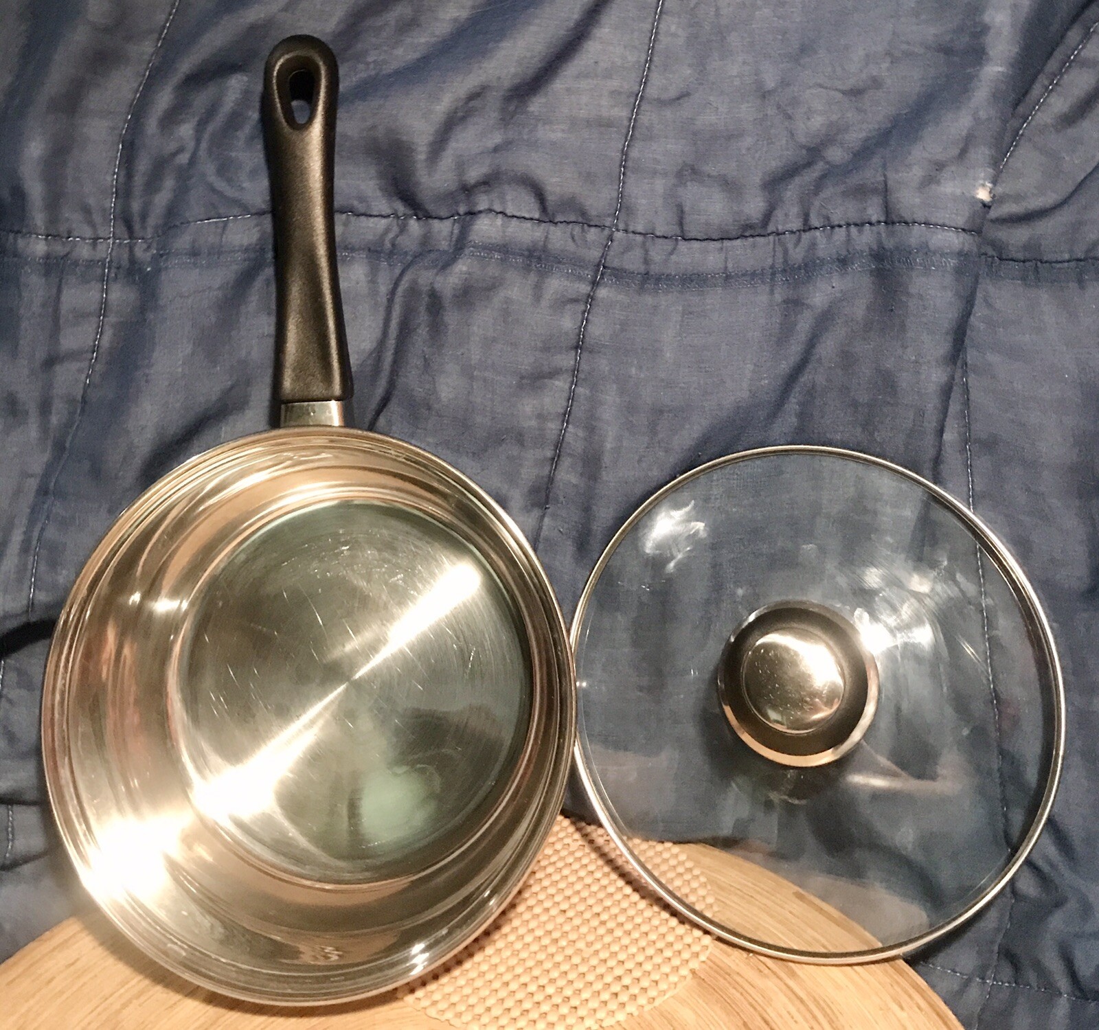 TRAMONTINA 18/10 STAINLESS STEEL COVERED POT 2 Qt. 7 3/4”ACROSS 4 3/4” DEEP