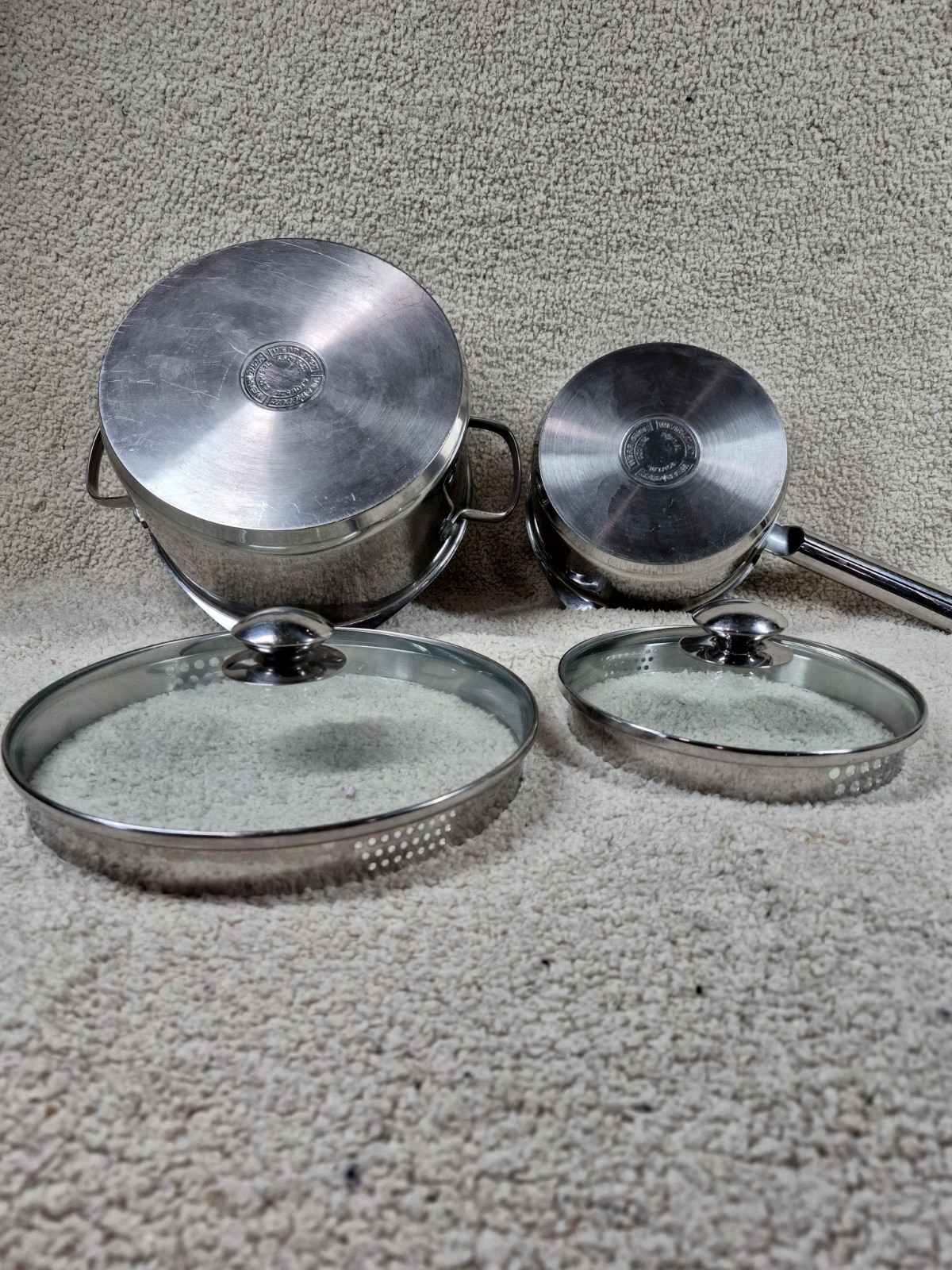 WearEver 4-pc Stainless Cookware Double Spout Strainer Glass Lid