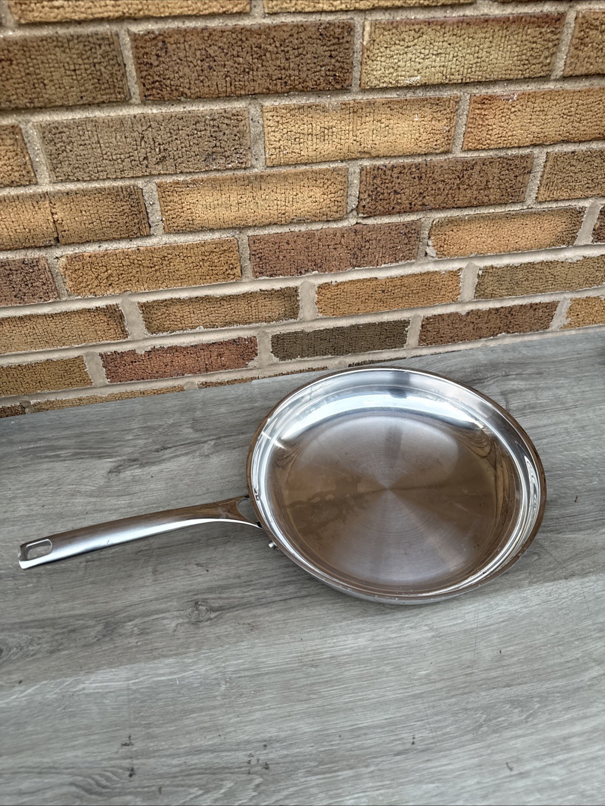 Cuisinart – Classic Stainless Steel 12″ Skillet 3-ply Base, Induction Ready.