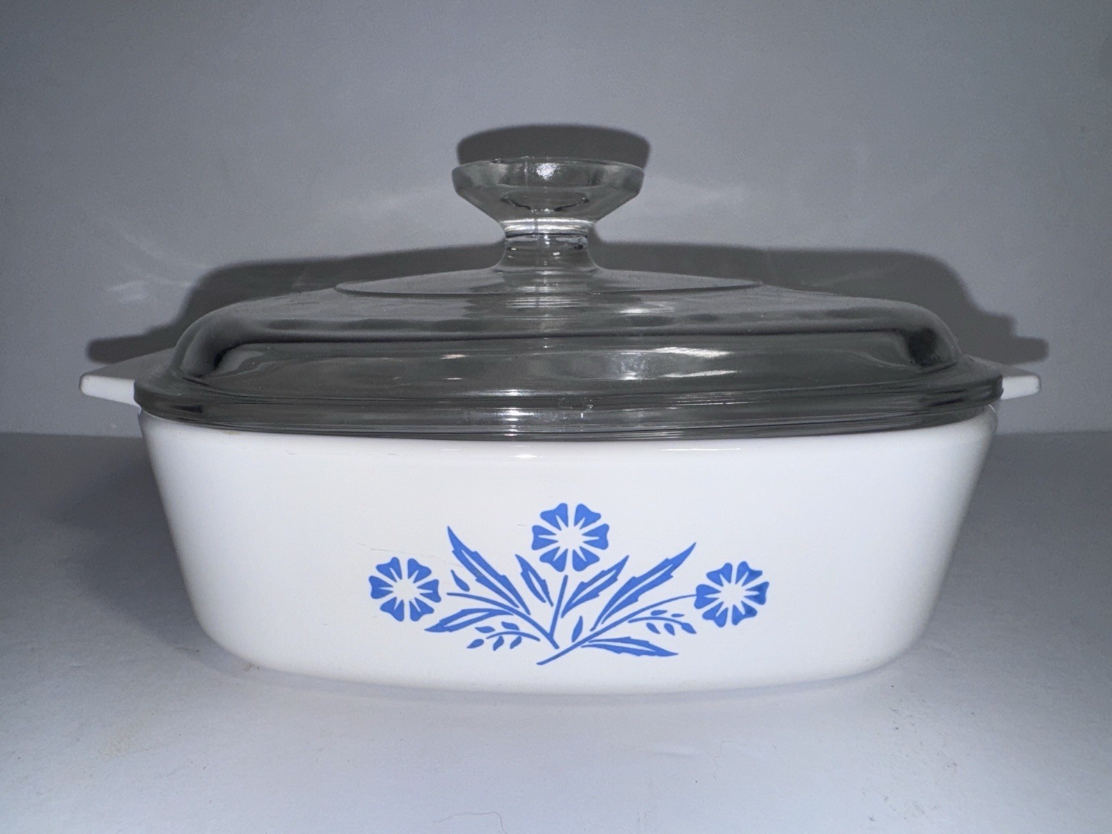 Corning A-1-B Blue Cornflower 1L Casserole / Baking / Serving Dish Vintage