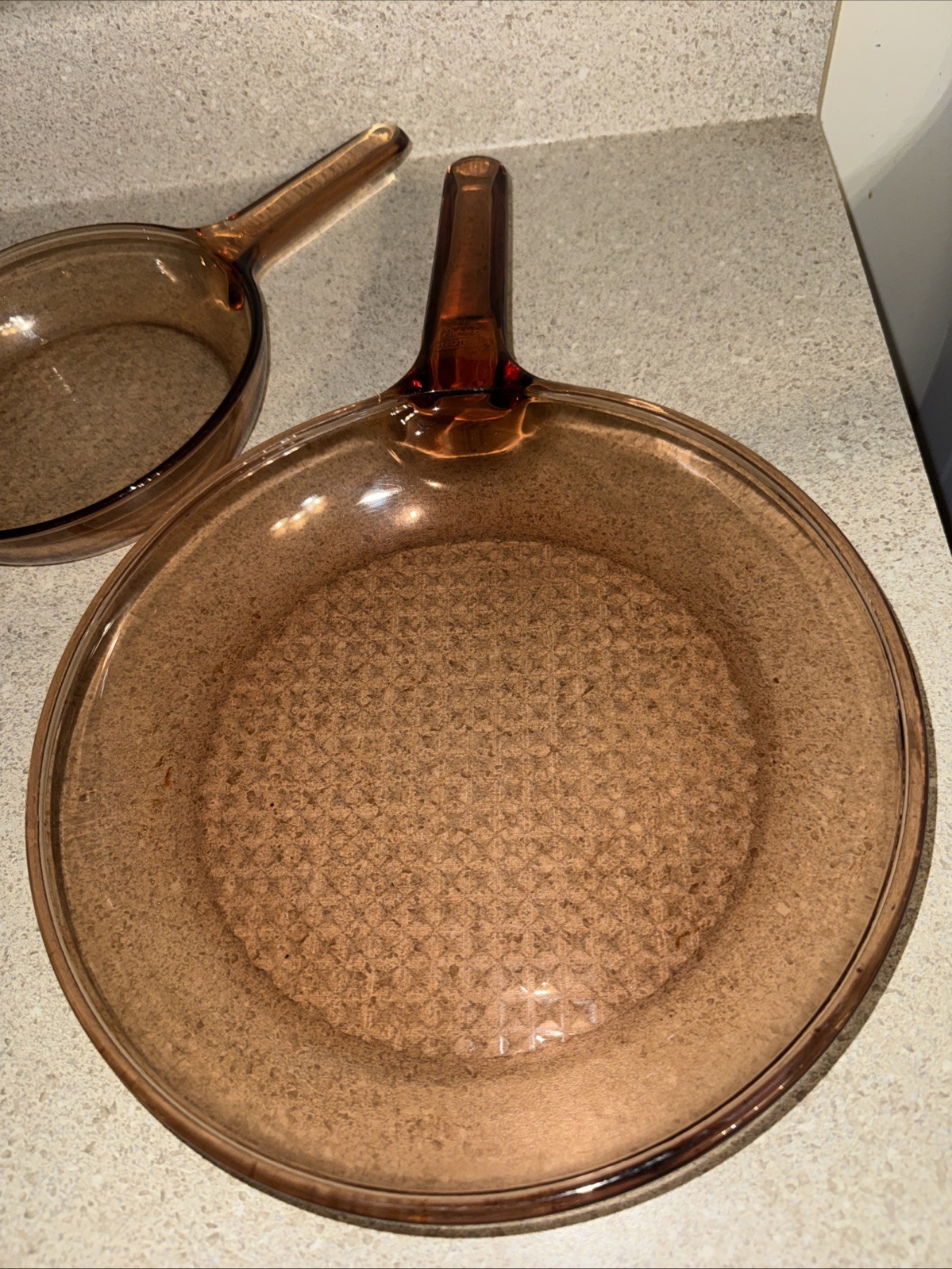 2 -Corning Ware Visions Amber Pyrex Glass 10 & 7″ Waffle Bottom Fry Pan Skillet