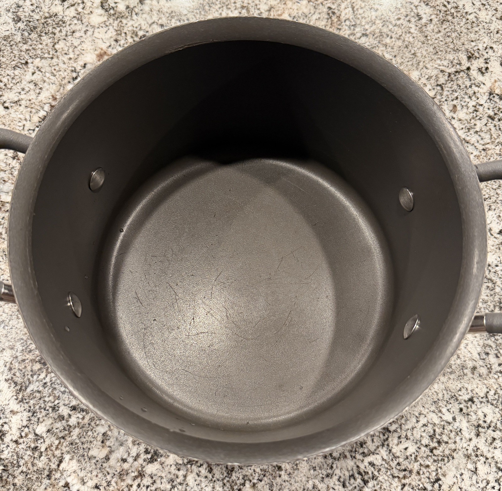 The Pampered Chef 4 Qt Stock Pot with Lid – See Pictures!