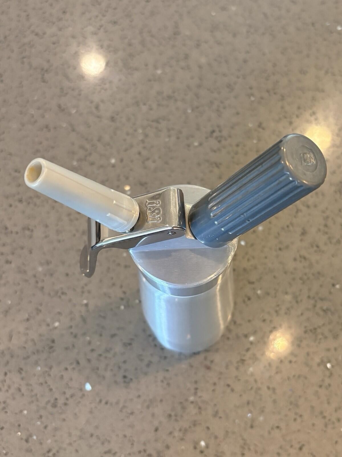 iSi Whipped Cream Dispenser Professional 500mL / 1 Pint – Leak Proof Austria