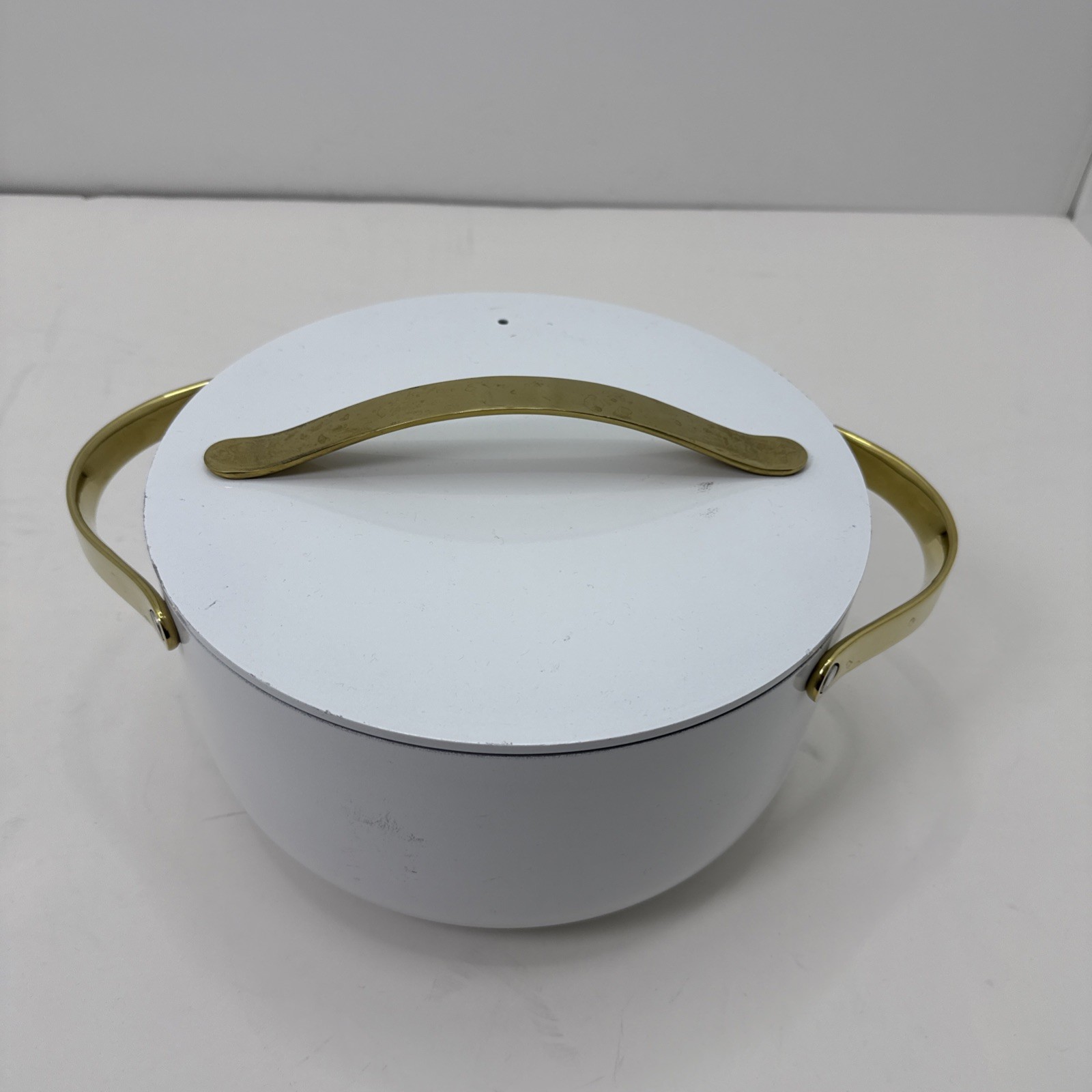 CARAWAY Non-Stick Ceramic 6.5 qt Dutch Oven/Stockpot w/Lid (White & Gold)