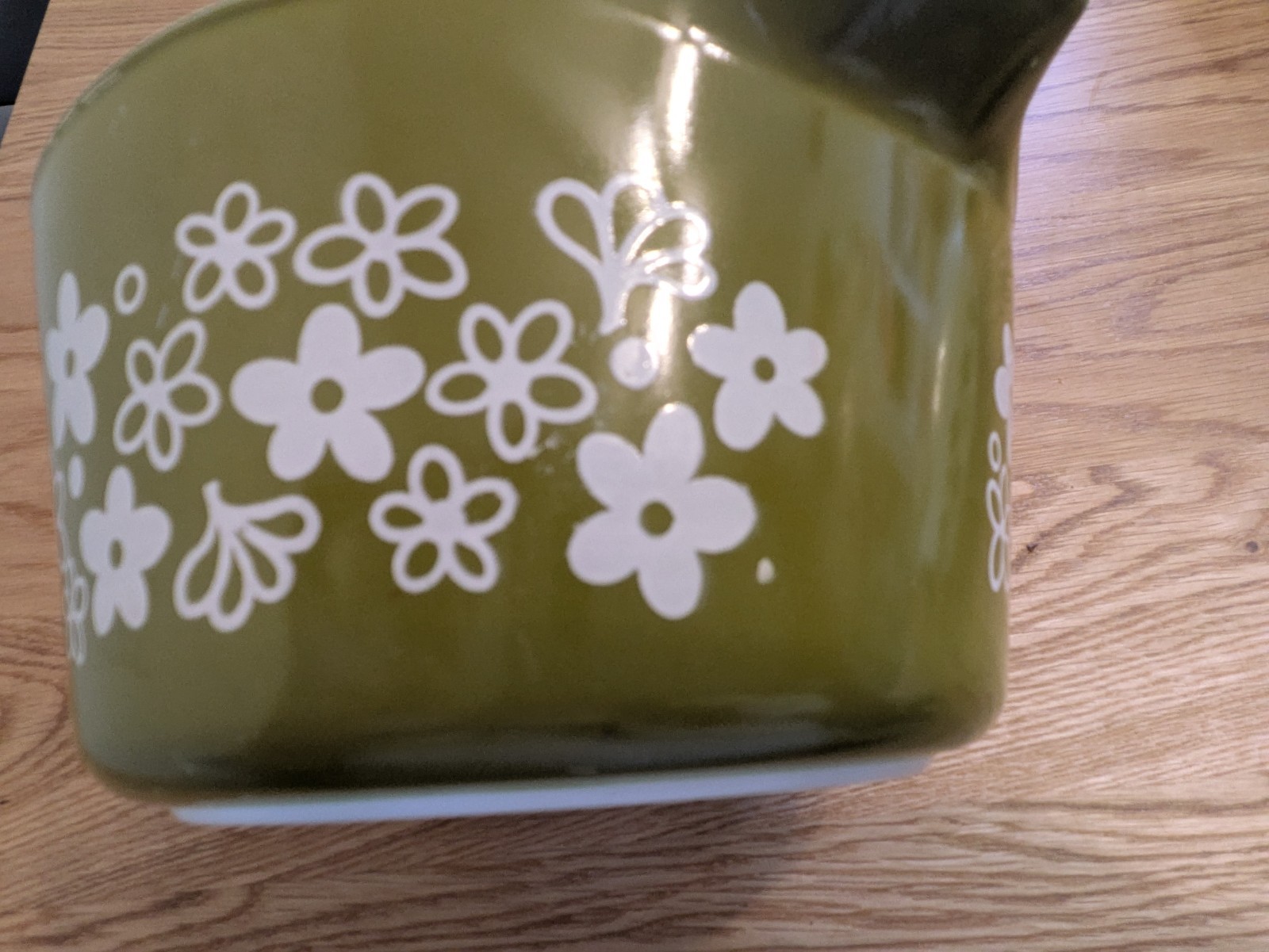 Pyrex Spring Blossom casserole dishes Lids Crazy Daisy 473 472 461 Set Of 3
