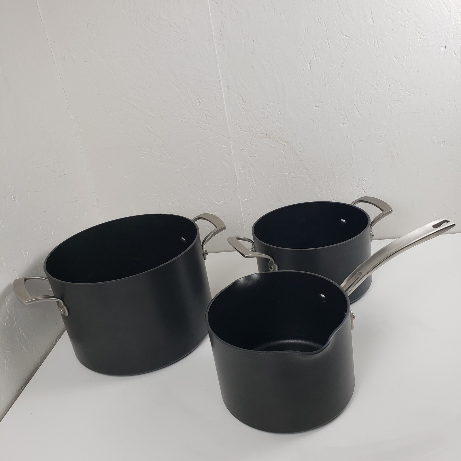 Kirkland Signature Hard Anodized 3pc Cookware Set 8, 4, 3qt Pots Nonstick Black