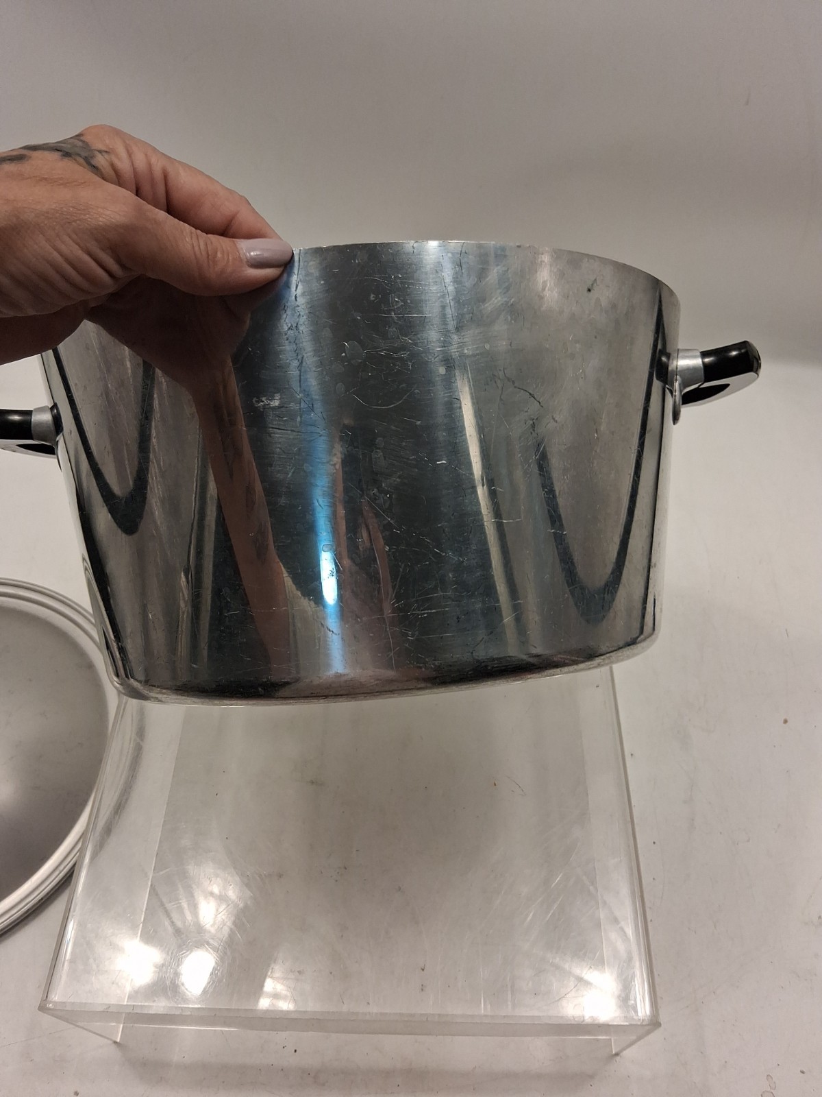 Vintage Wear-Ever Large 8 Quart Aluminum Stock Pot Dutch Oven #728 1/2 W/Lid