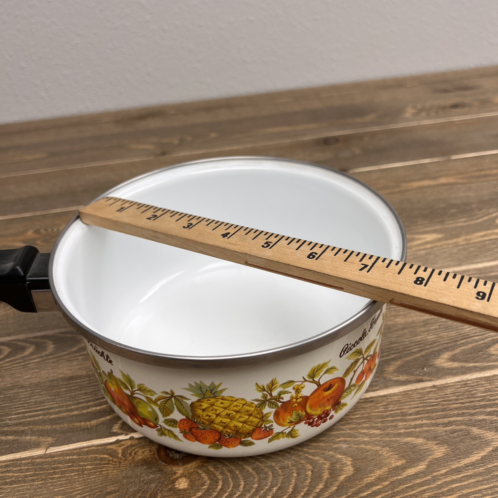 Wilshire House Petit Fruit Spain Cooking Pot Enamel Ware Vintage Retro