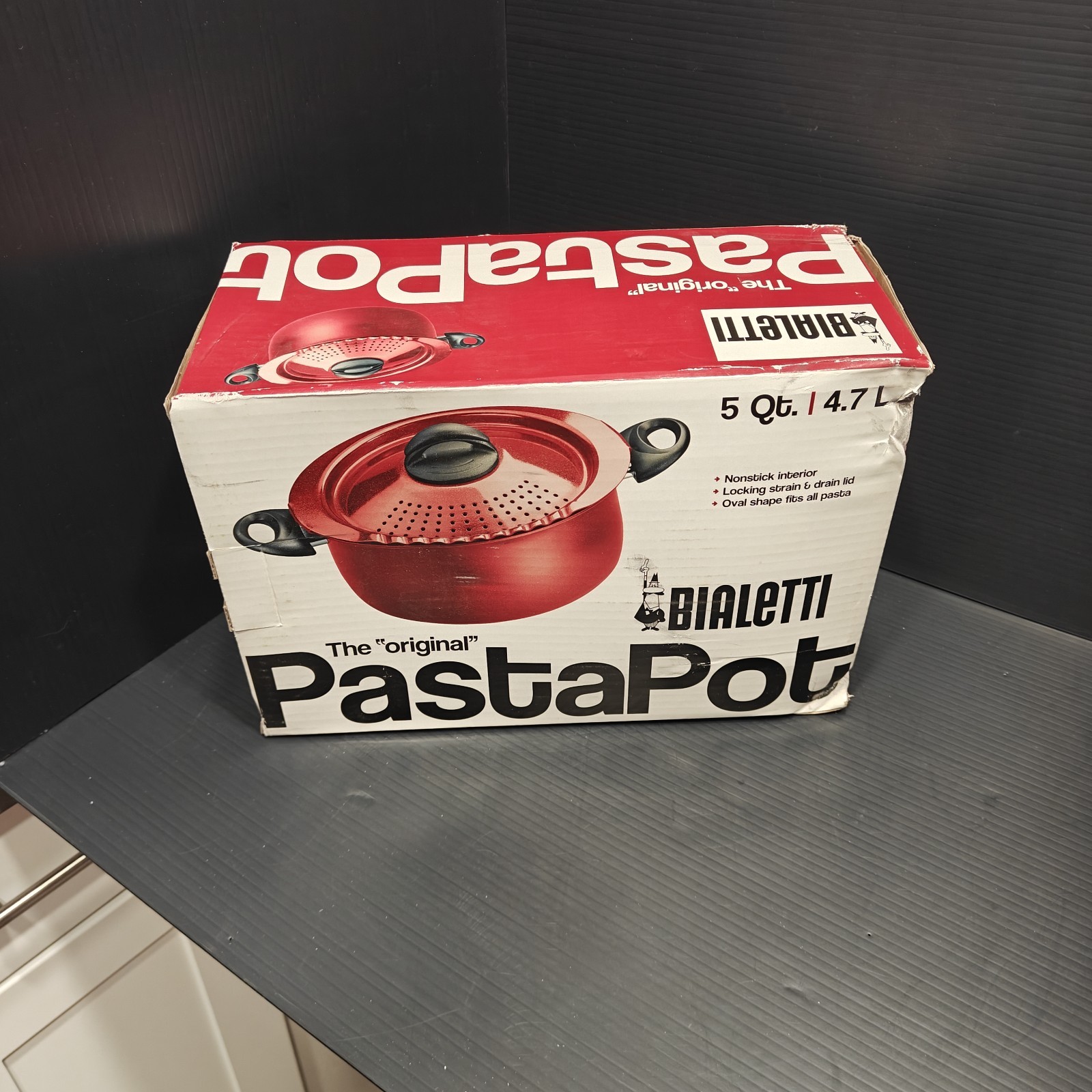 Bialetti Pasta Pot 5 Quart 4.7 L Nonstick Pan. Brand New. Never Removed From Box