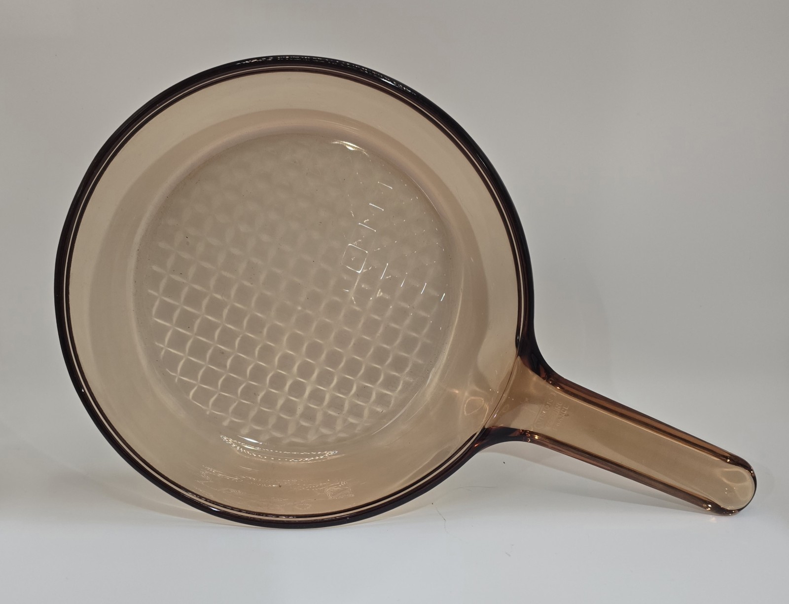 Corning Ware Visions 7″ Amber Glass Waffle Bottom Skillet- FRANCE